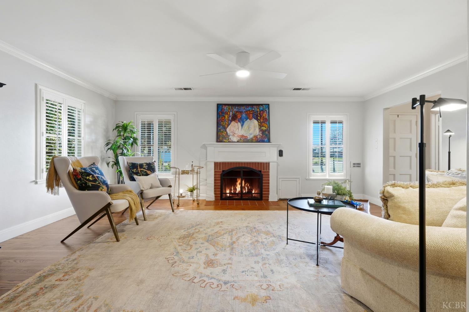 1708 W Myrtle Ave, Visalia, CA 93277