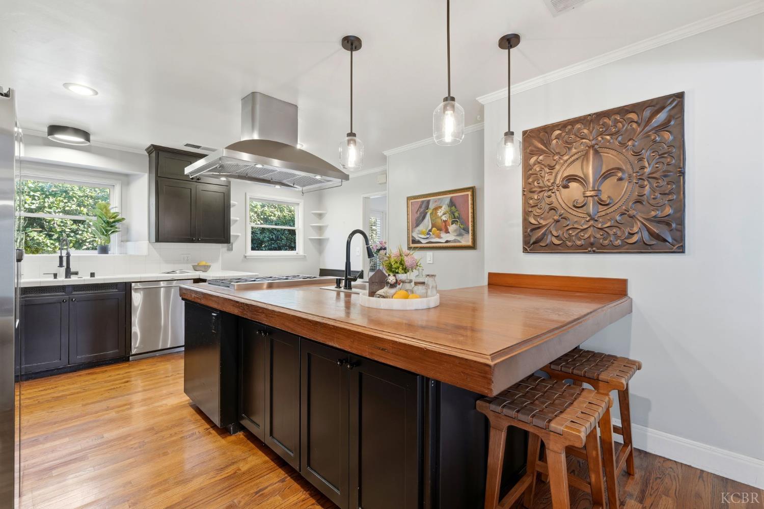 1708 W Myrtle Ave, Visalia, CA 93277