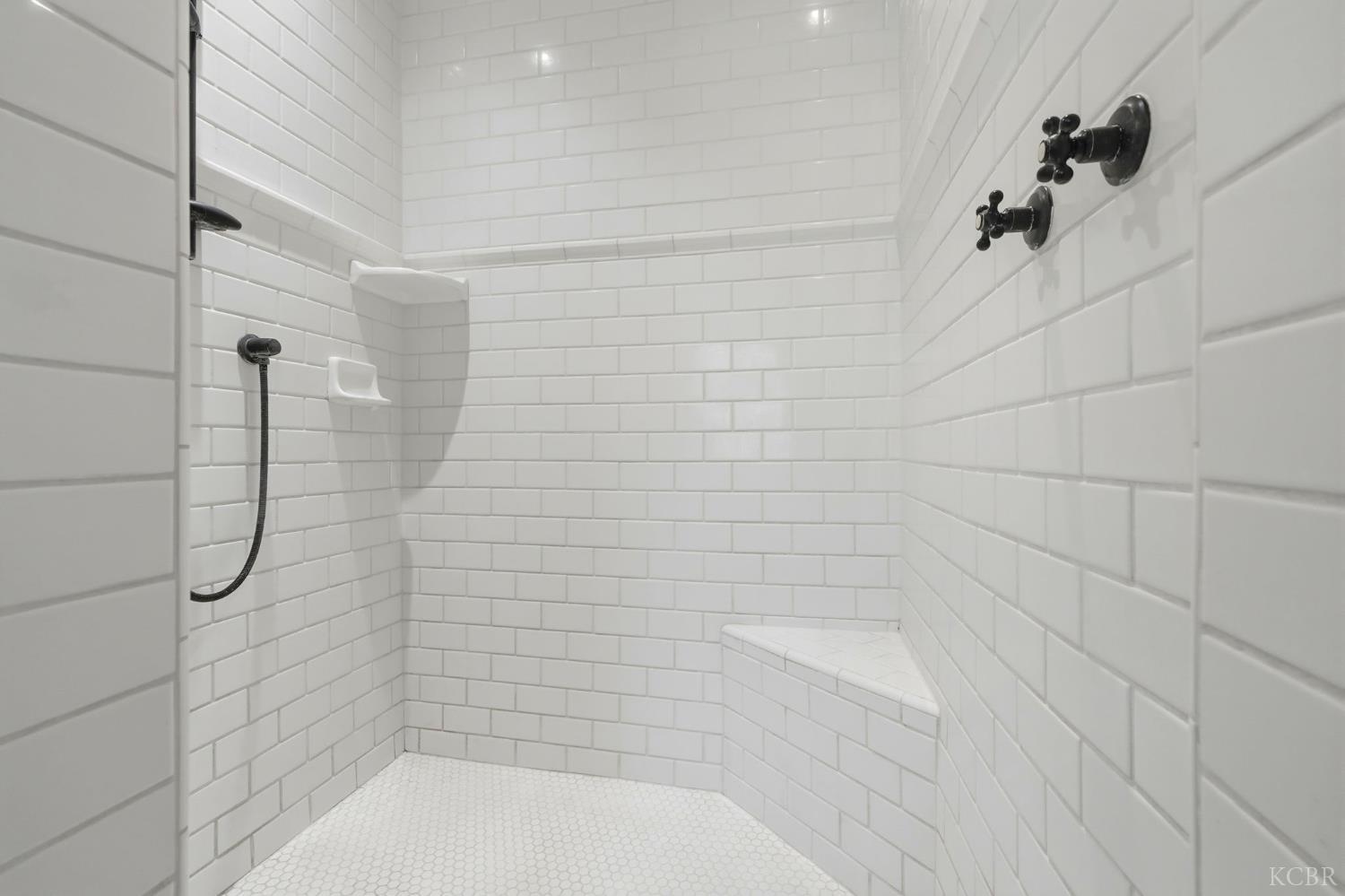 1708 W Myrtle Ave, Visalia, CA 93277