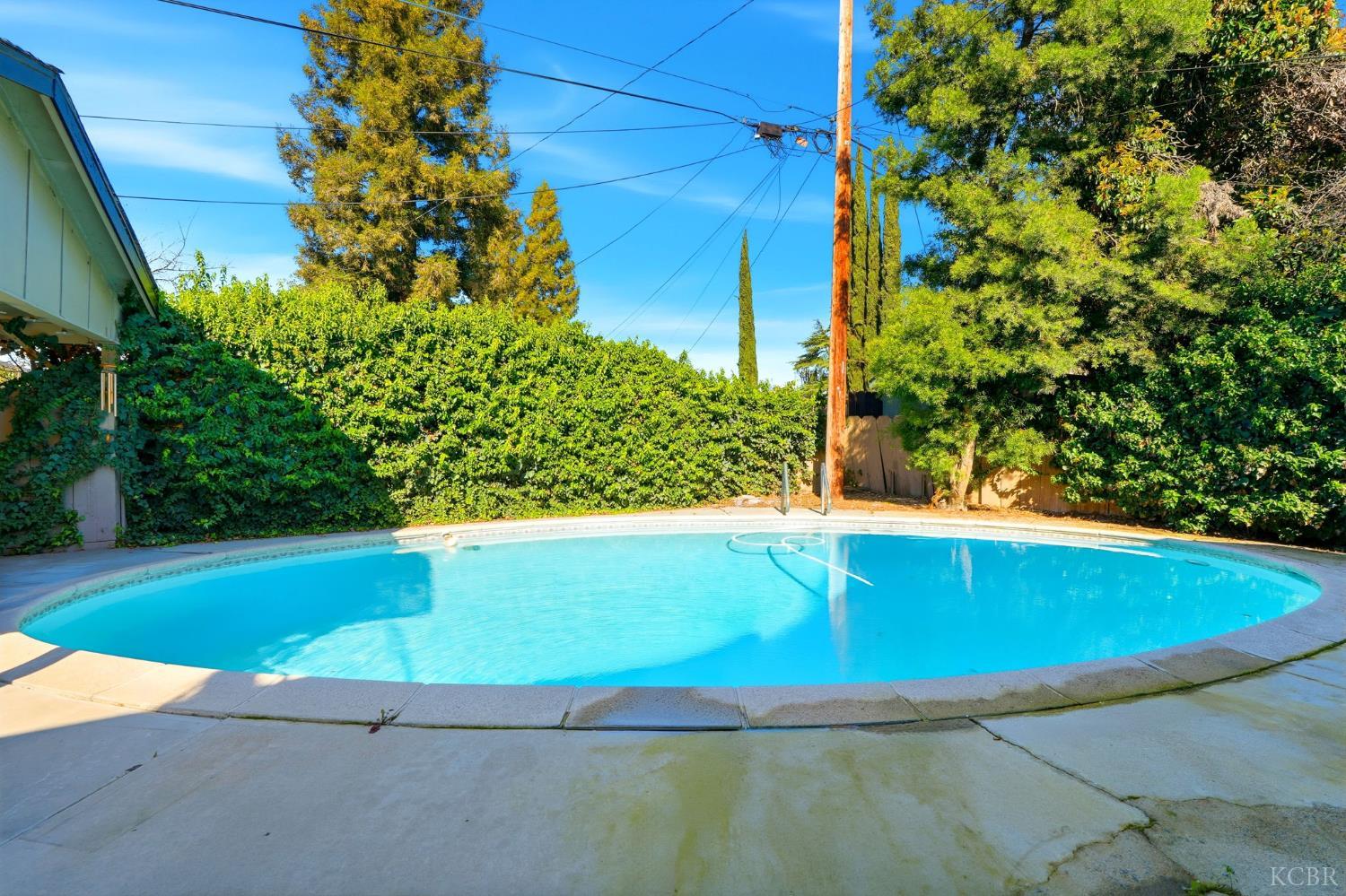 1708 W Myrtle Ave, Visalia, CA 93277