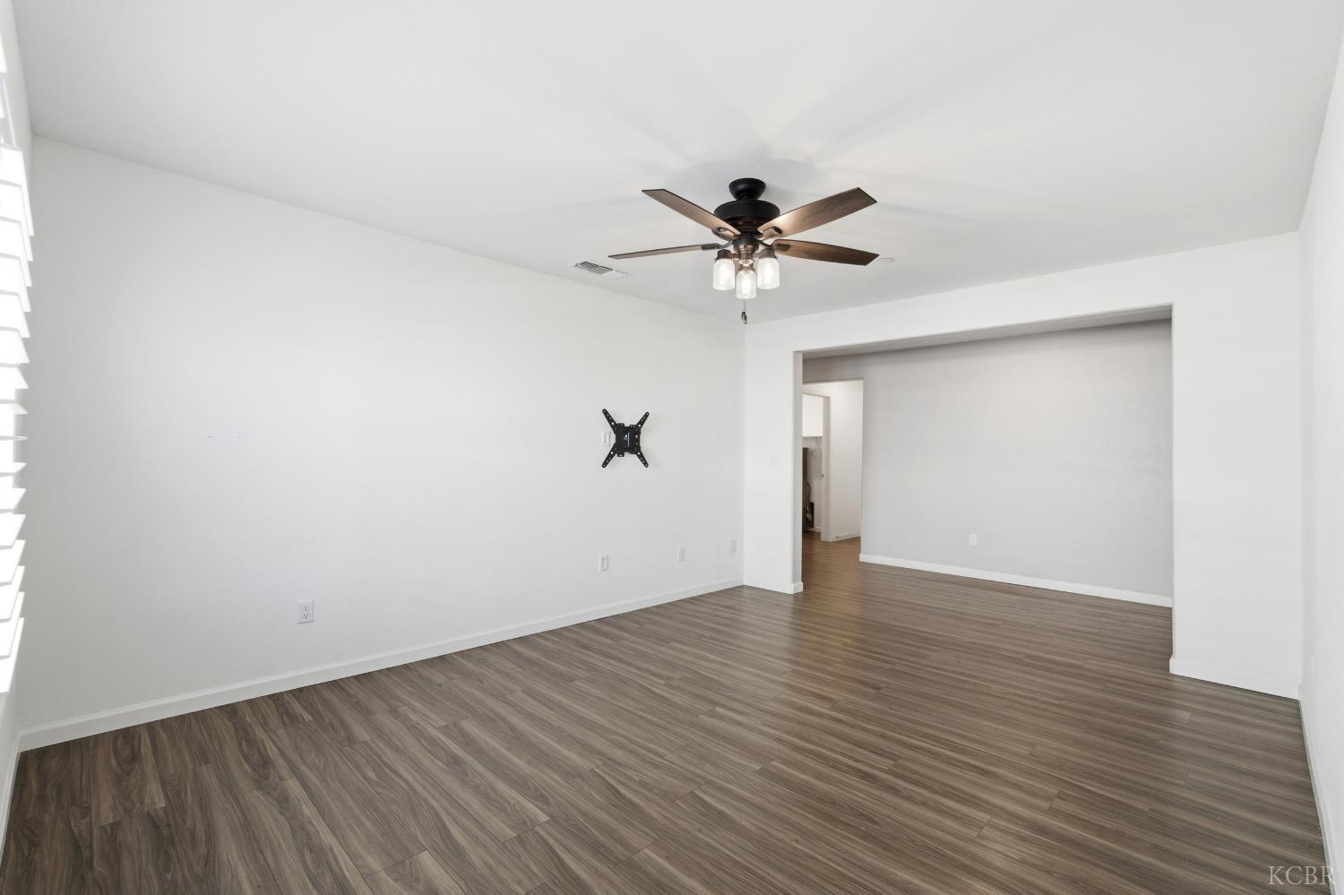 878 E Bonita Ave, Fowler, CA 93625