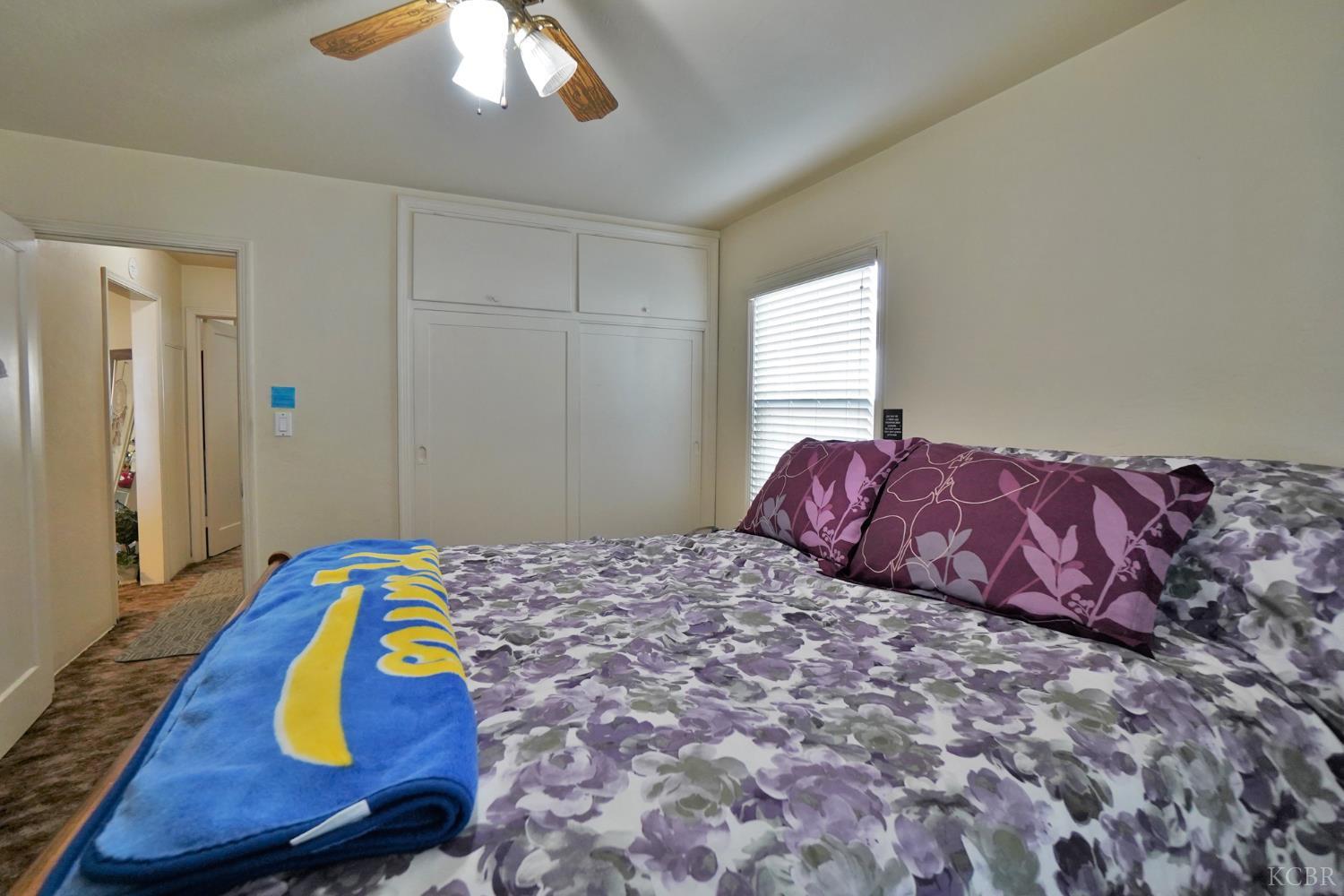605 E Myrtle St E, Hanford, CA 93230