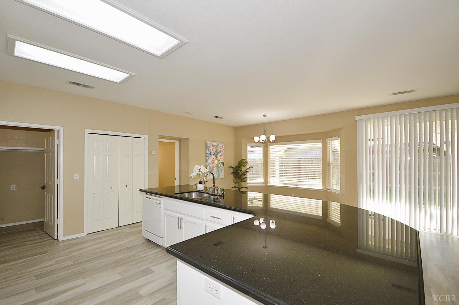 1133 Cousins Ct, Lemoore, CA 93245