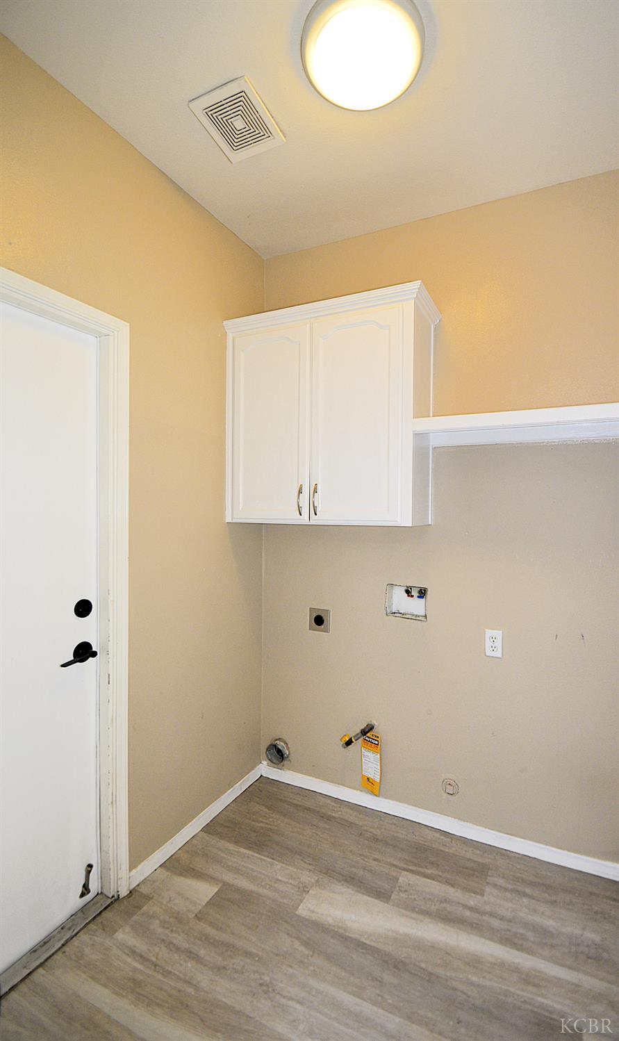 1133 Cousins Ct, Lemoore, CA 93245