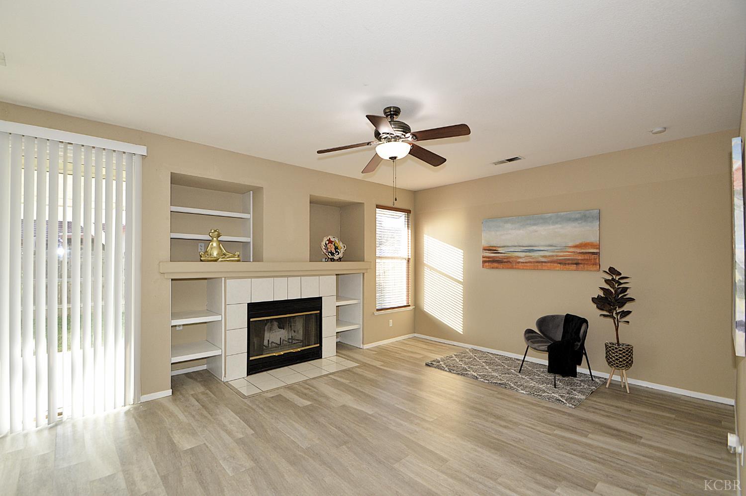 1133 Cousins Ct, Lemoore, CA 93245