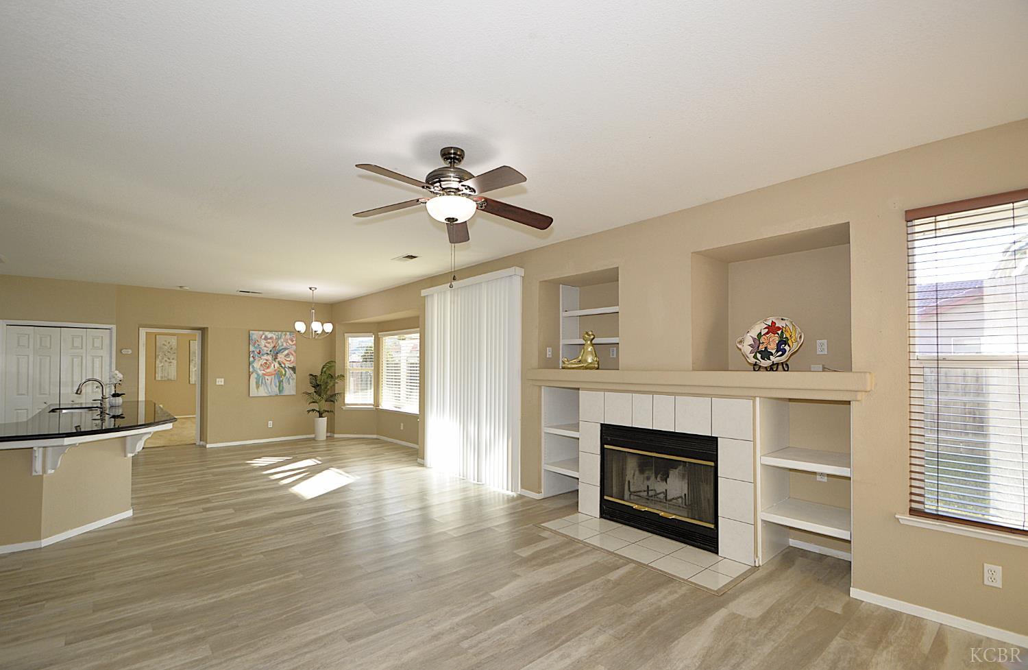 1133 Cousins Ct, Lemoore, CA 93245