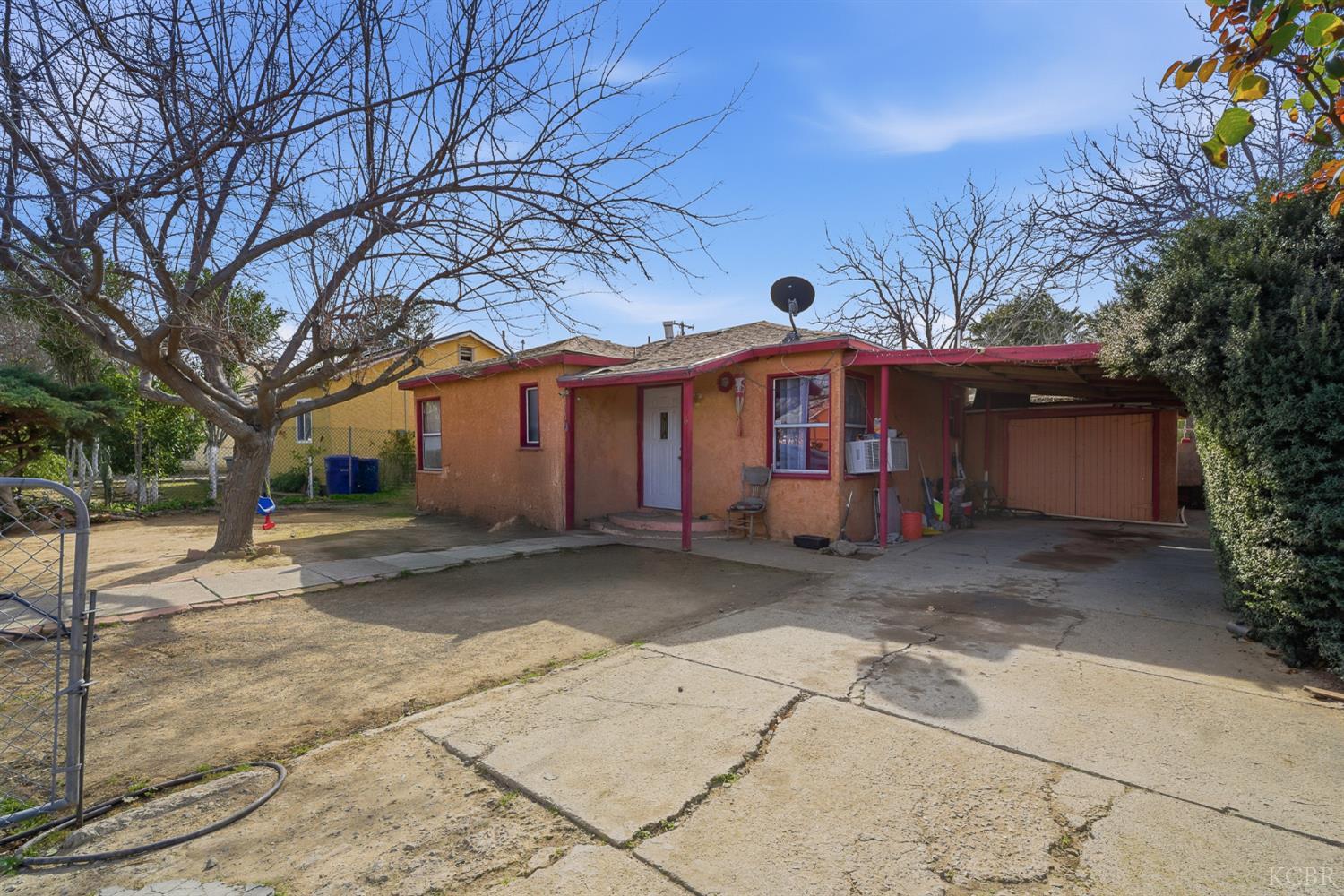 416 E Mariposa, Avenal, CA 93204