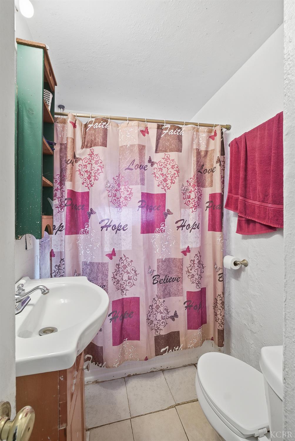 416 E Mariposa, Avenal, CA 93204