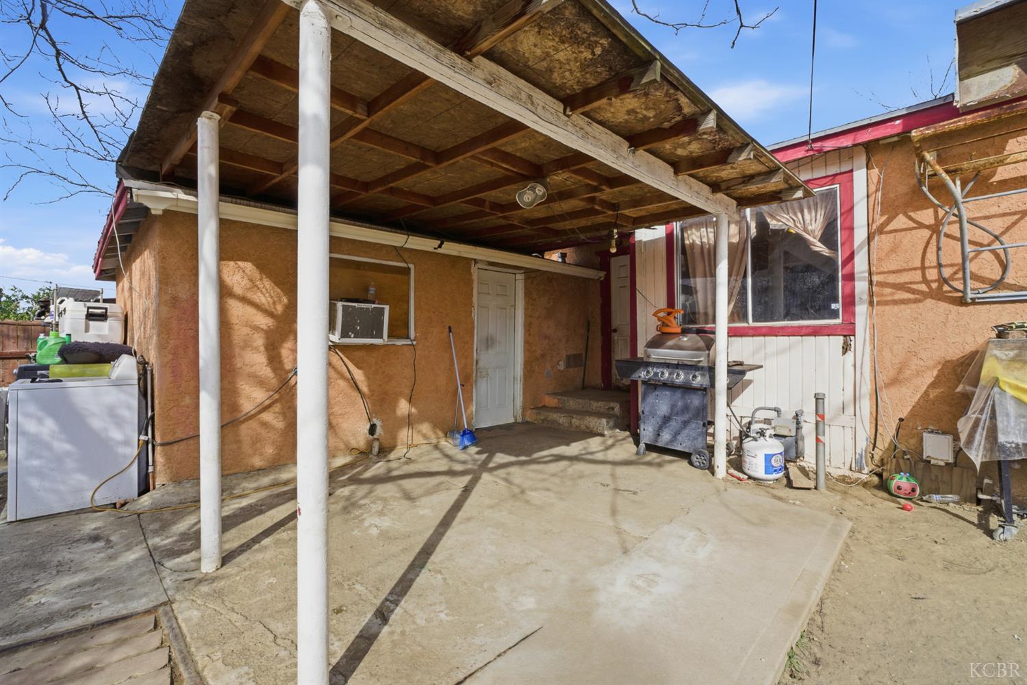 416 E Mariposa, Avenal, CA 93204