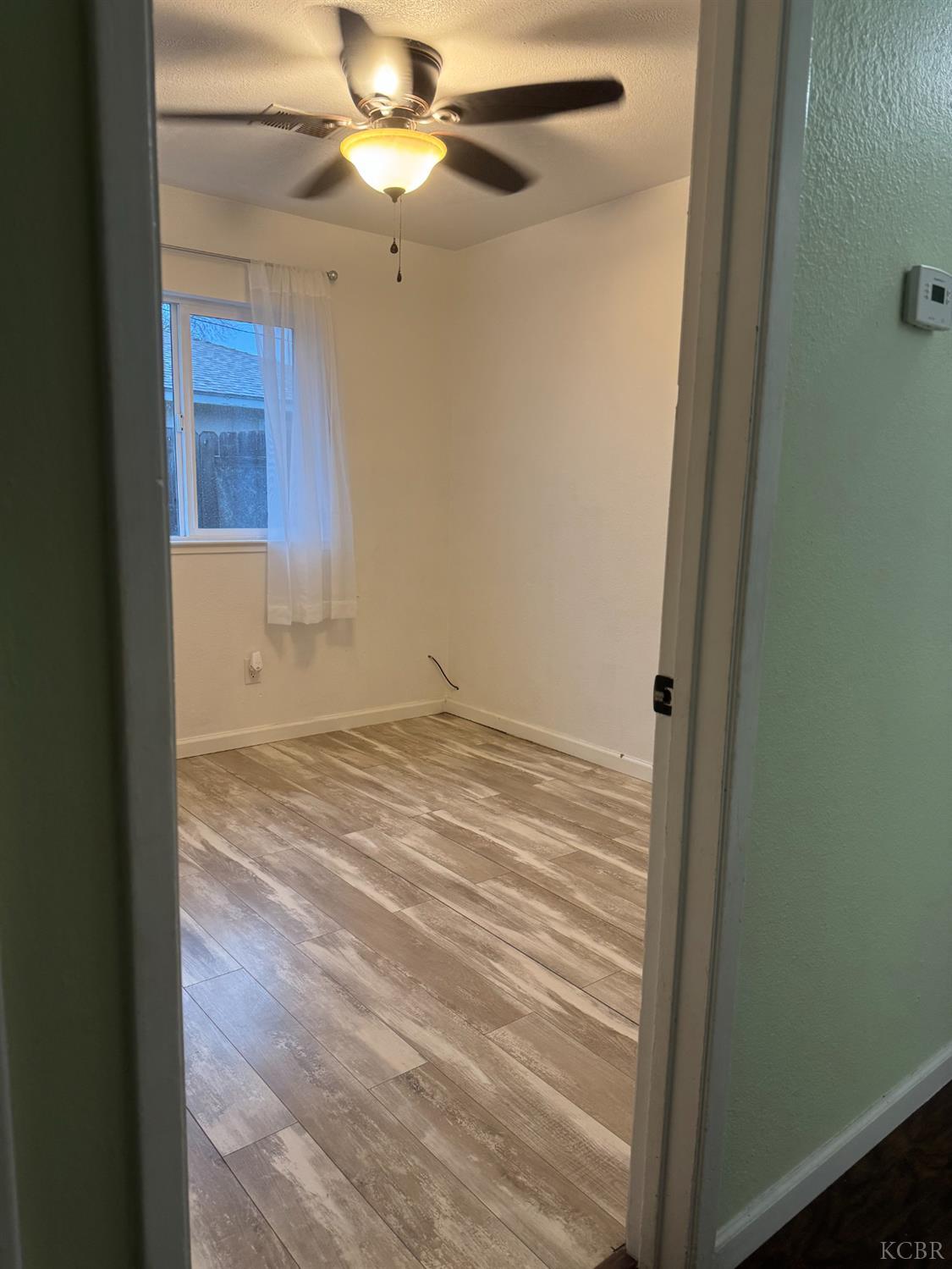 11861 Chris Ln, Hanford, CA 93230