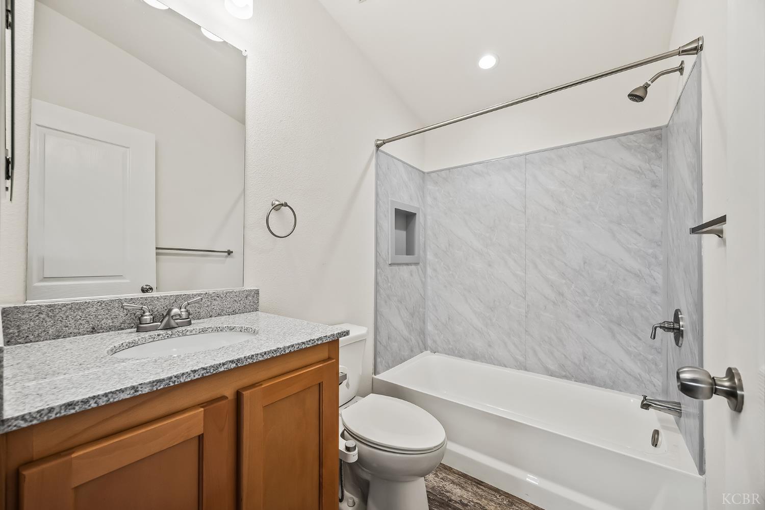 1255 Sp 81 W Grangeville Blvd, Hanford, CA 93230