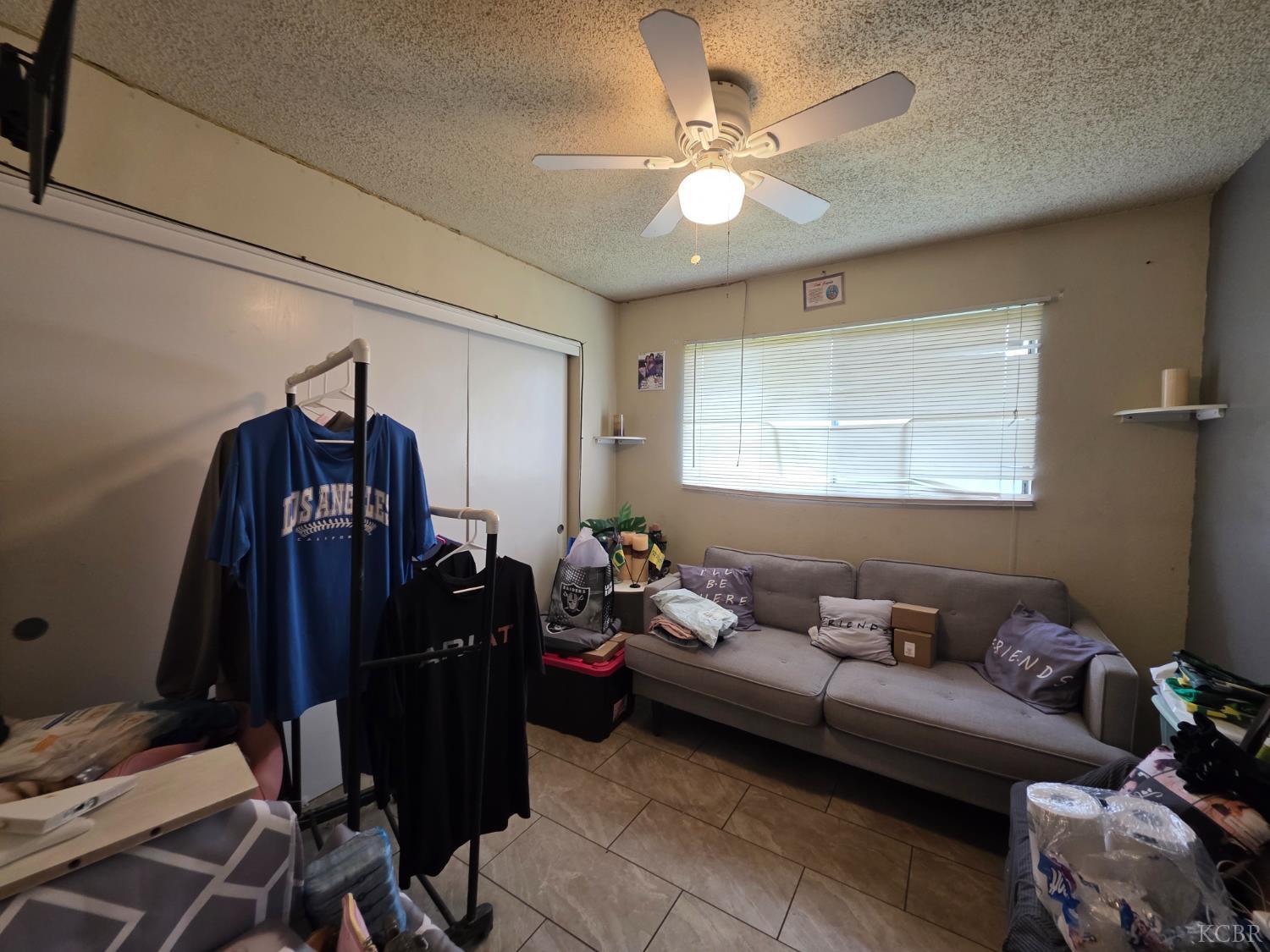 900 Keegan Ave, Corcoran, CA 93212