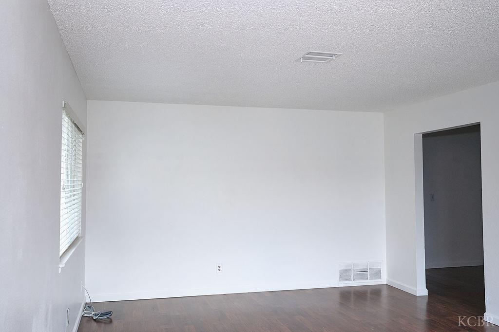 180 Magnolia Ave W, Hanford, CA 93230