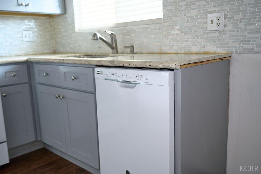 180 Magnolia Ave W, Hanford, CA 93230