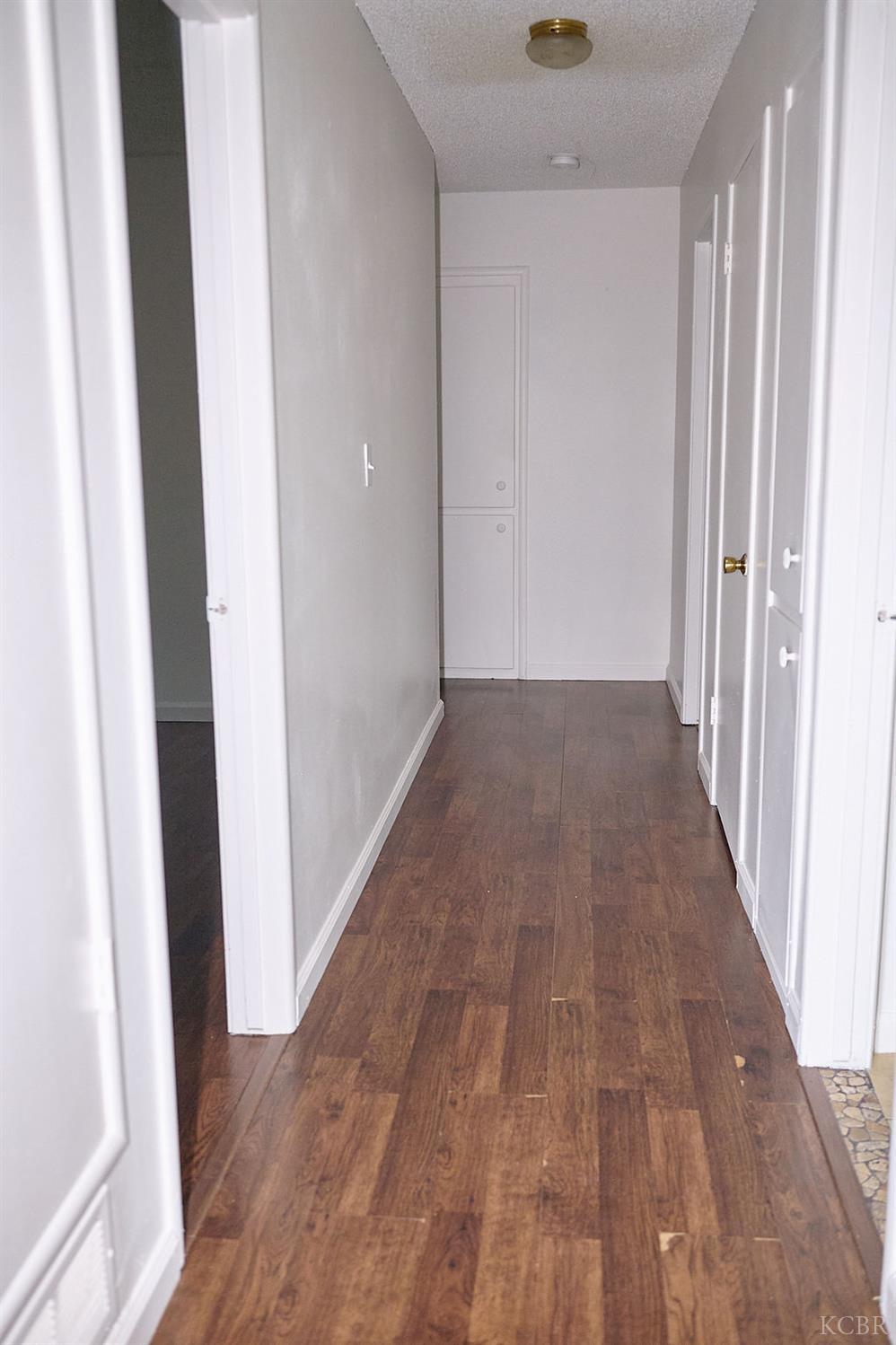 180 Magnolia Ave W, Hanford, CA 93230