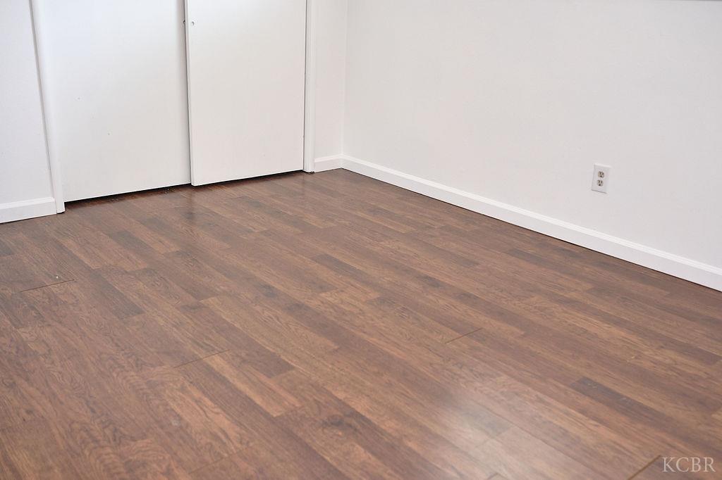 180 Magnolia Ave W, Hanford, CA 93230