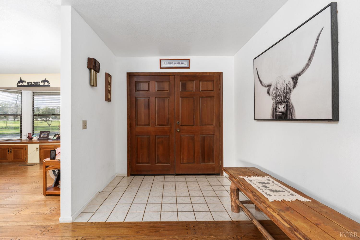 39500 Millwood Dr, Woodlake, CA 93286