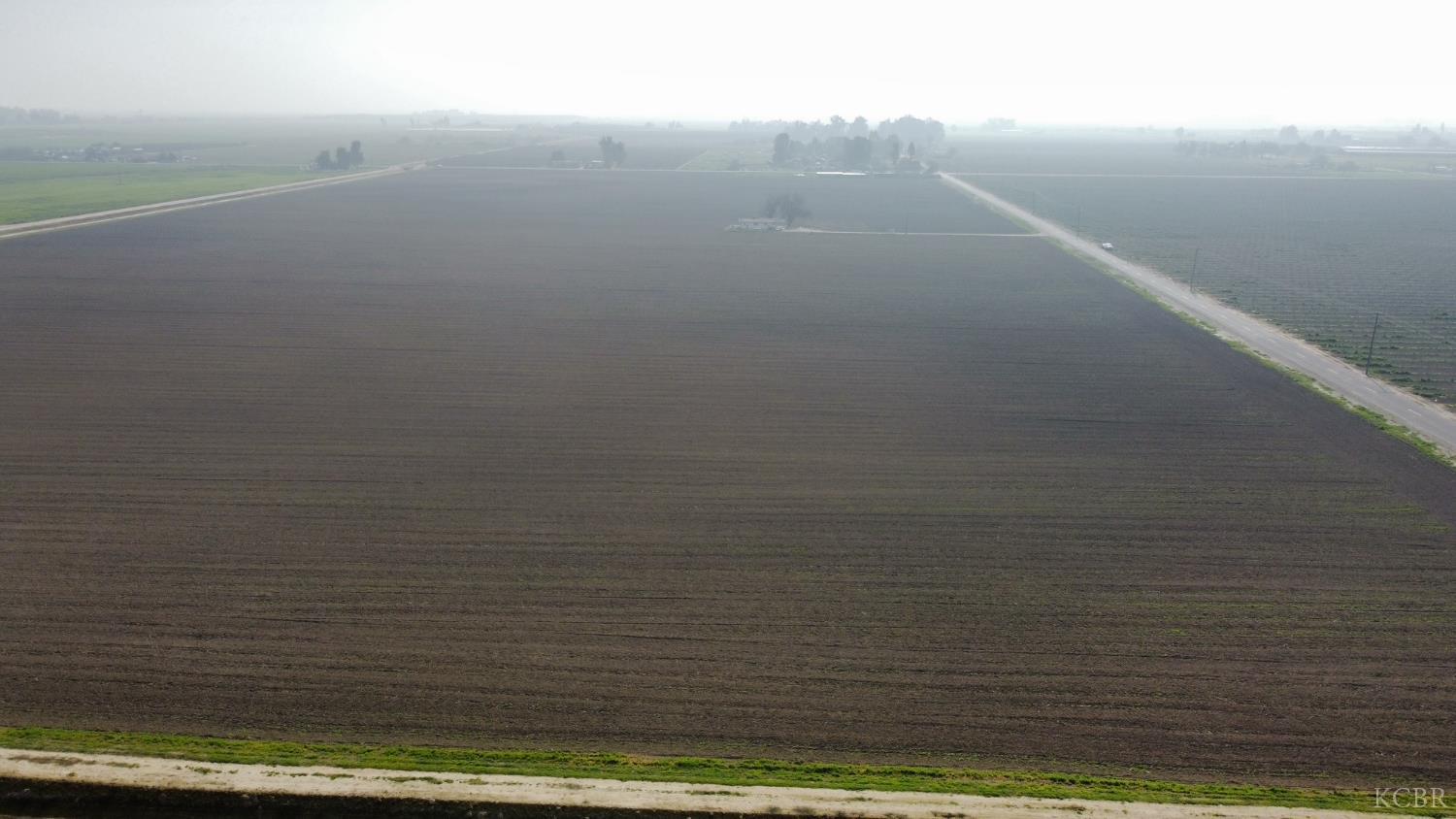 11753 13th Ave, Hanford, CA 93230