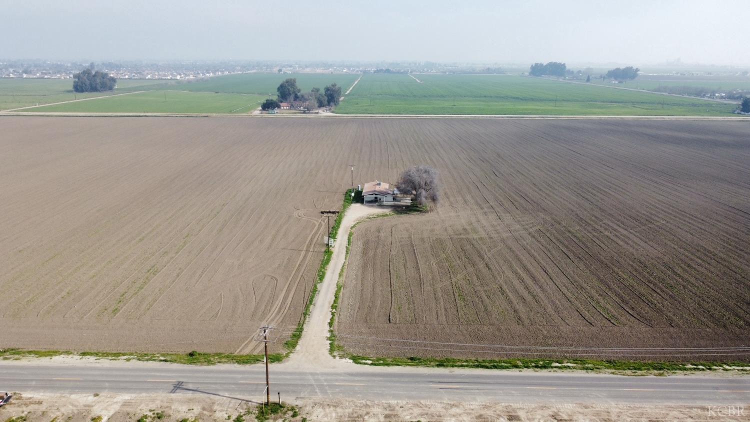 11753 13th Ave, Hanford, CA 93230