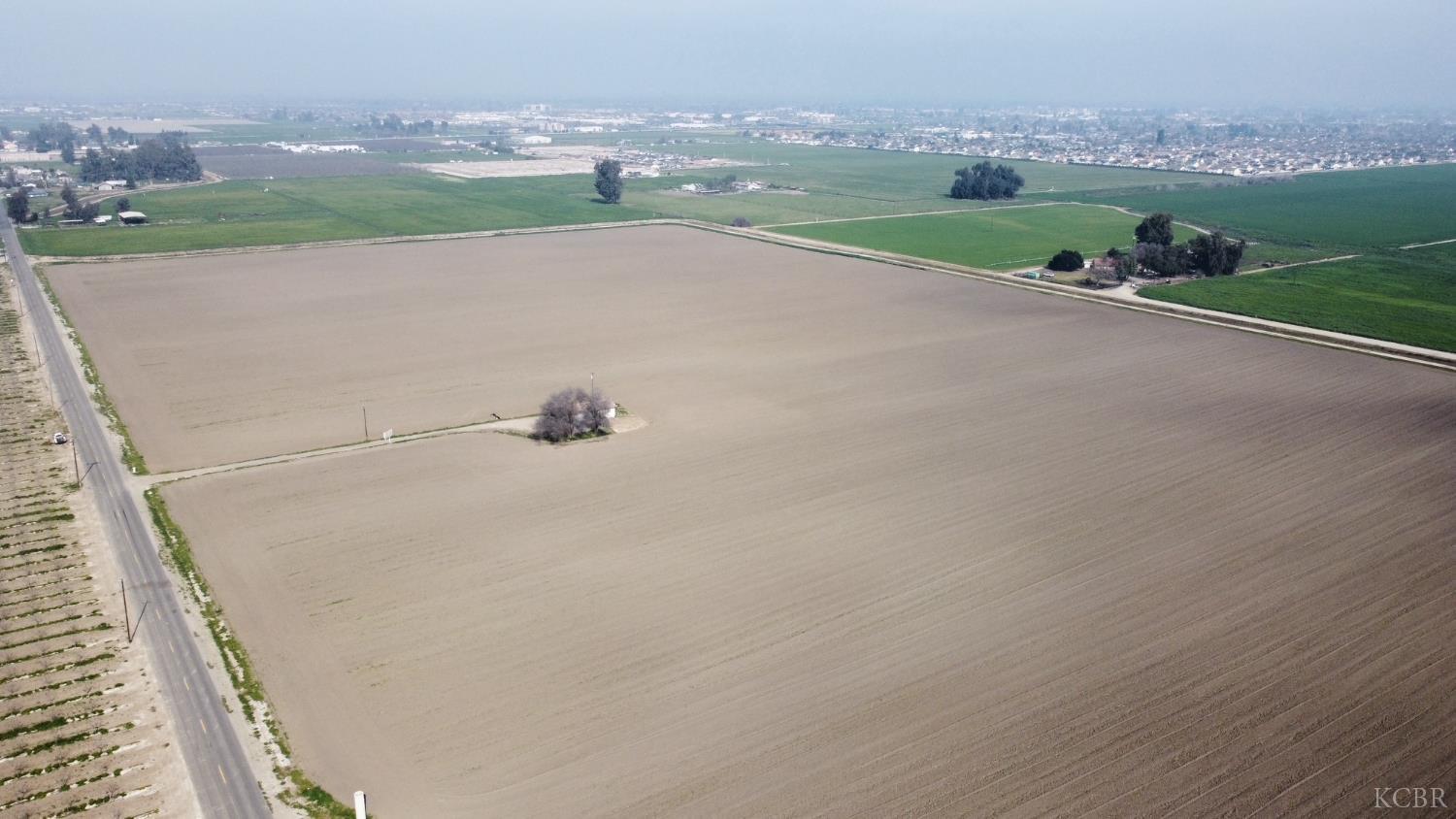 11753 13th Ave, Hanford, CA 93230