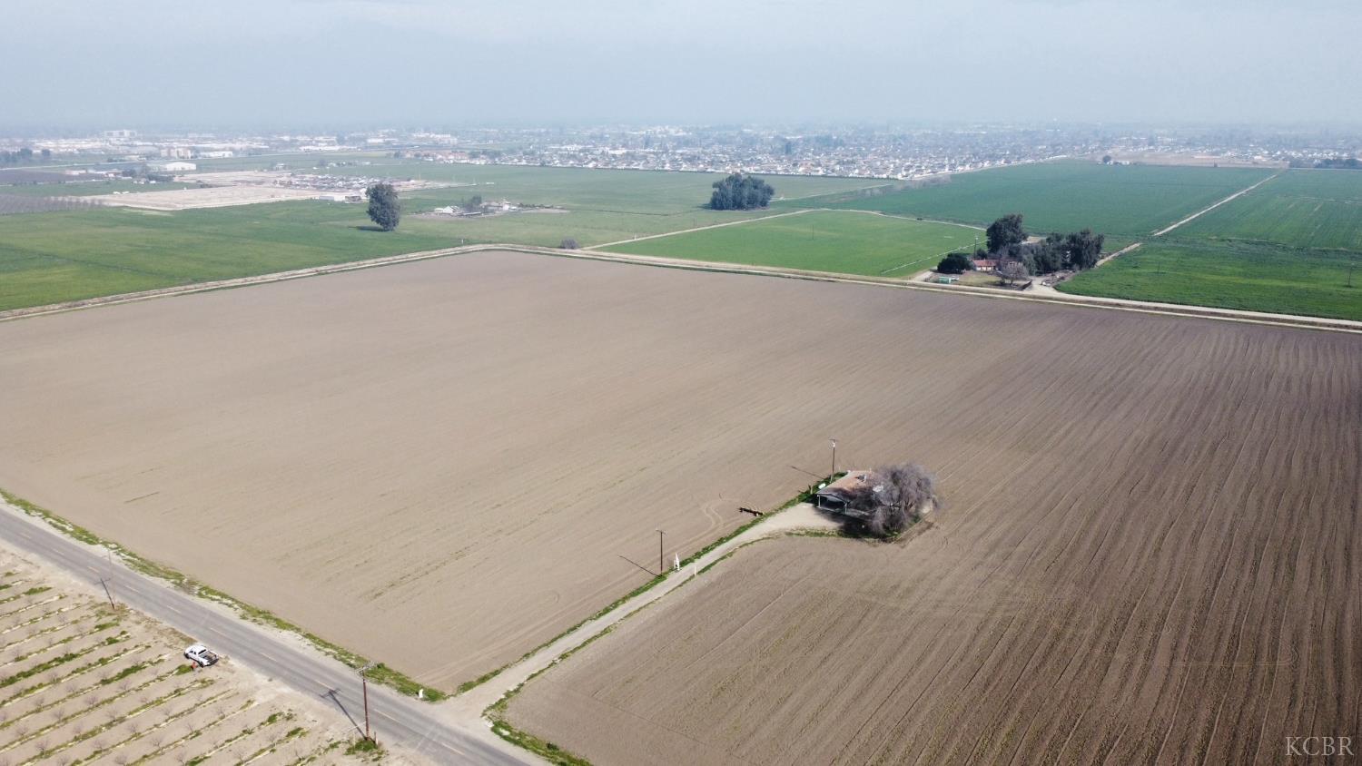 11753 13th Ave, Hanford, CA 93230