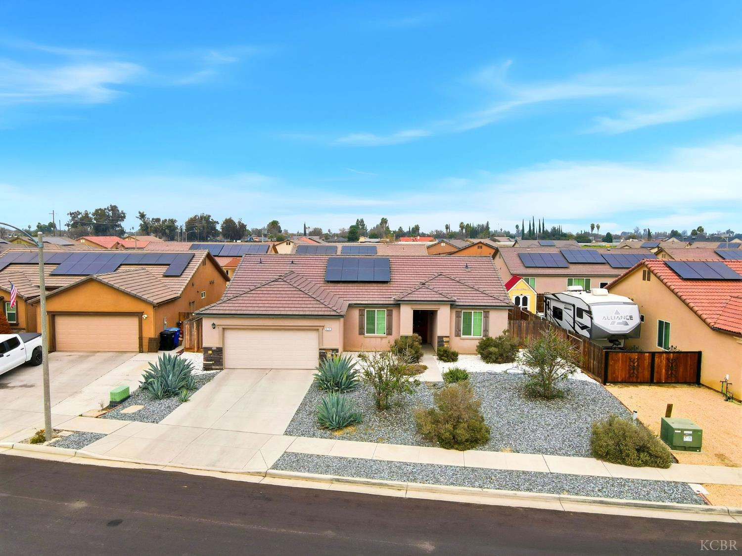 870 Cabrillo St, Lemoore, CA 93245