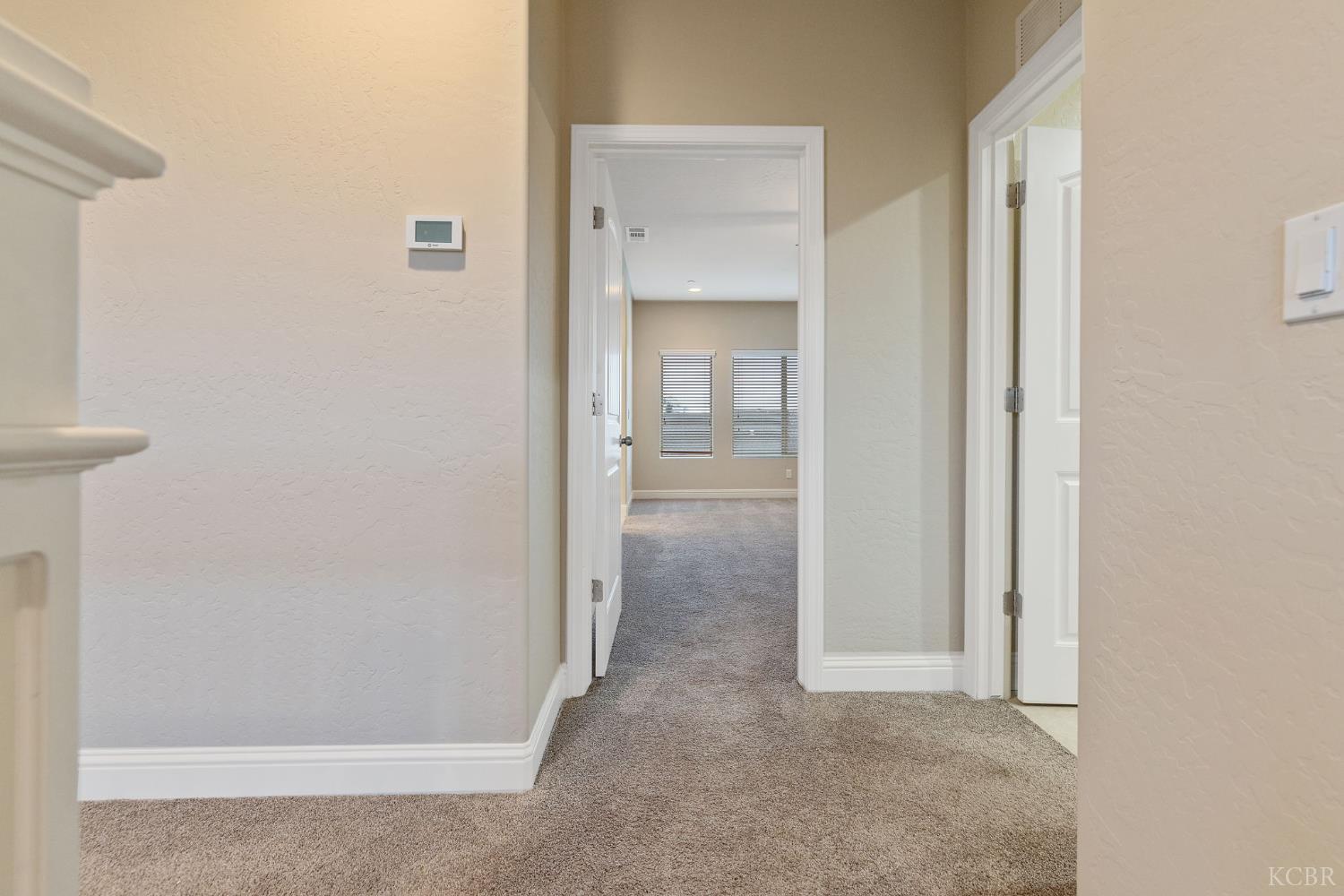 1923 W Humboldt Dr, Hanford, CA 93230