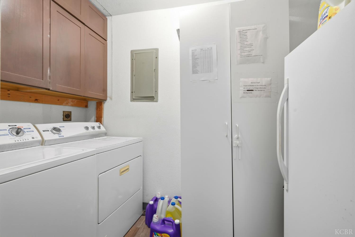 865 E Grangeville Blvd, Hanford, CA 93230