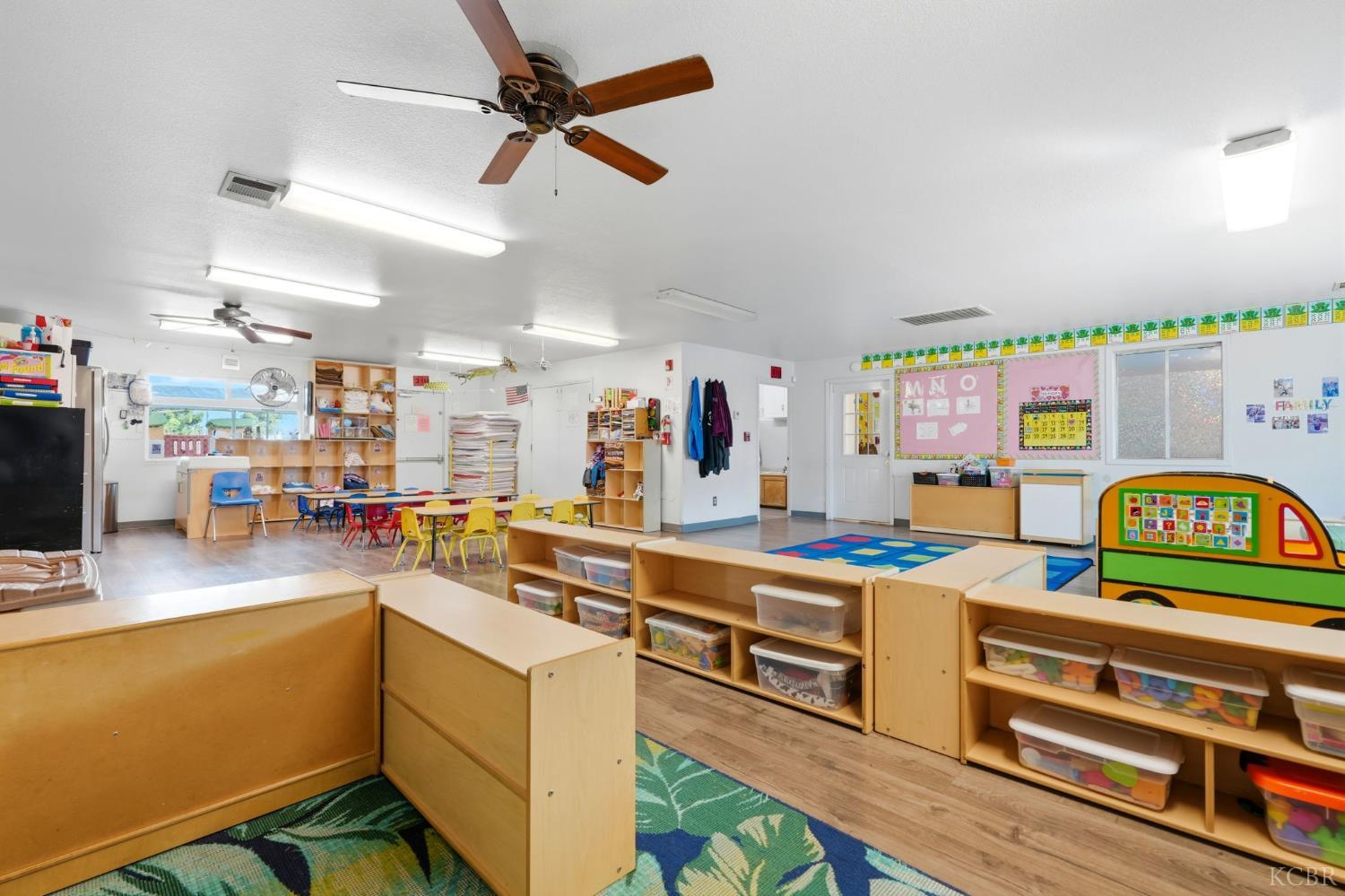 865 E Grangeville Blvd, Hanford, CA 93230