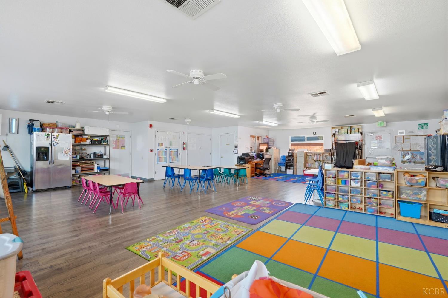 865 E Grangeville Blvd, Hanford, CA 93230