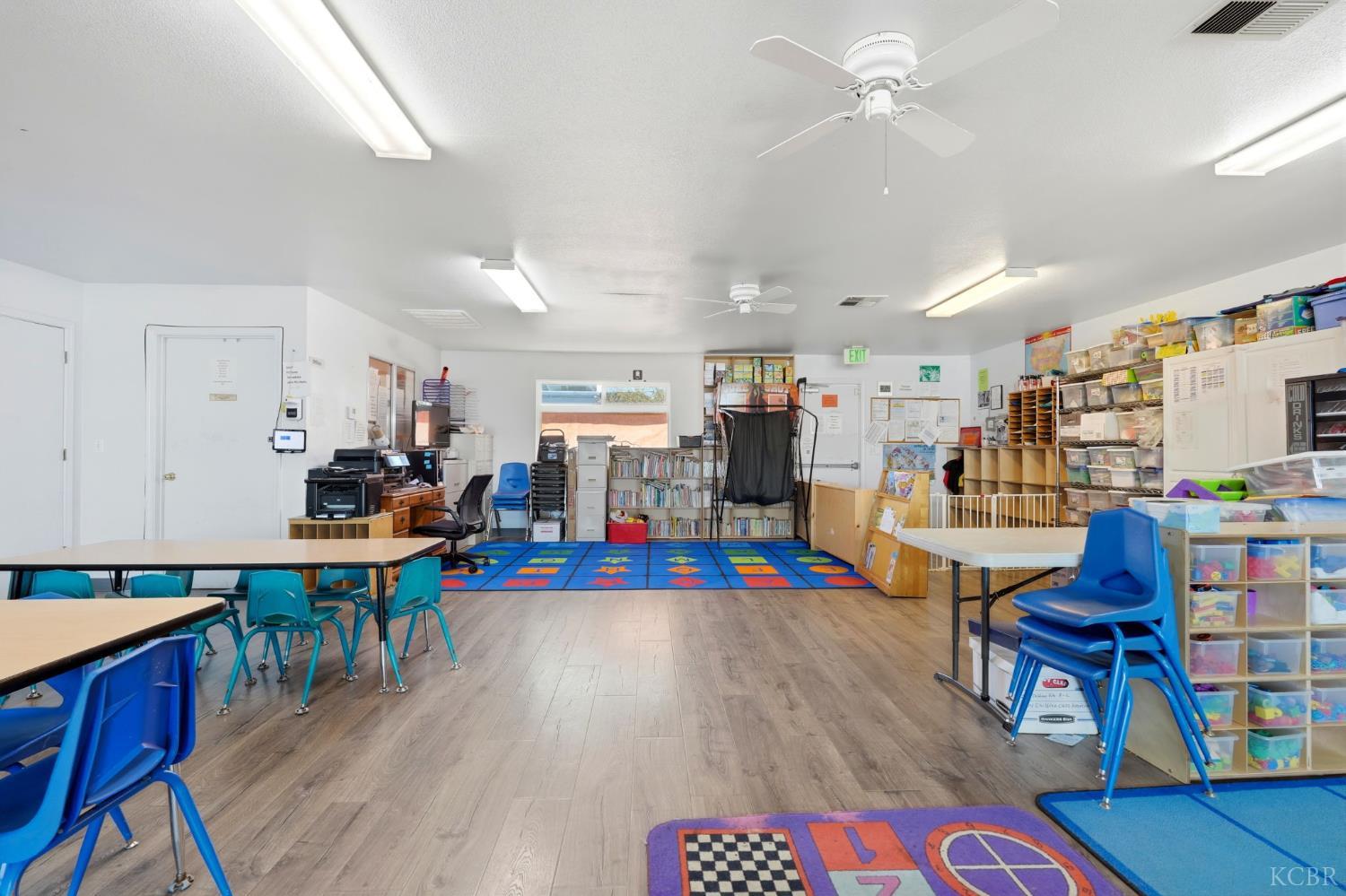 865 E Grangeville Blvd, Hanford, CA 93230