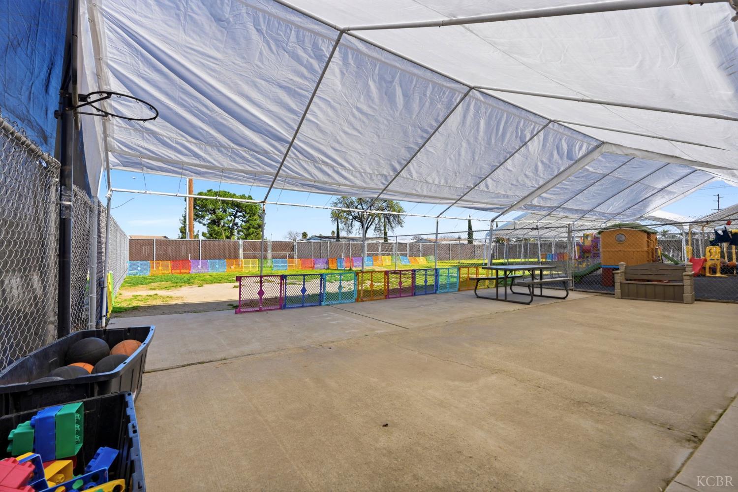 865 E Grangeville Blvd, Hanford, CA 93230