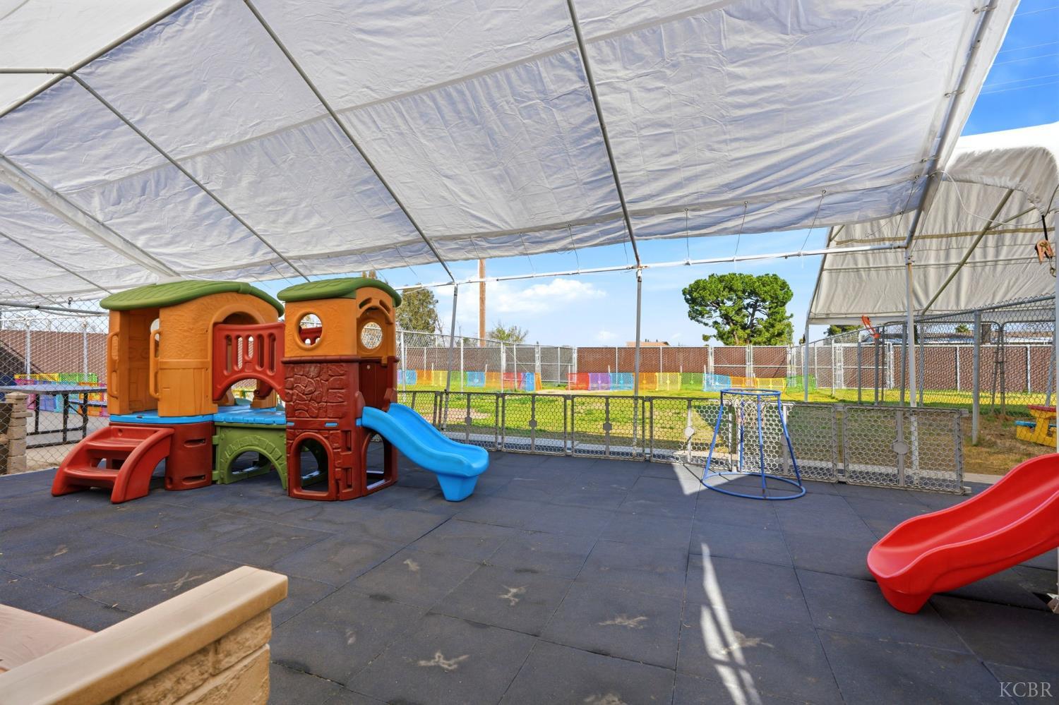 865 E Grangeville Blvd, Hanford, CA 93230