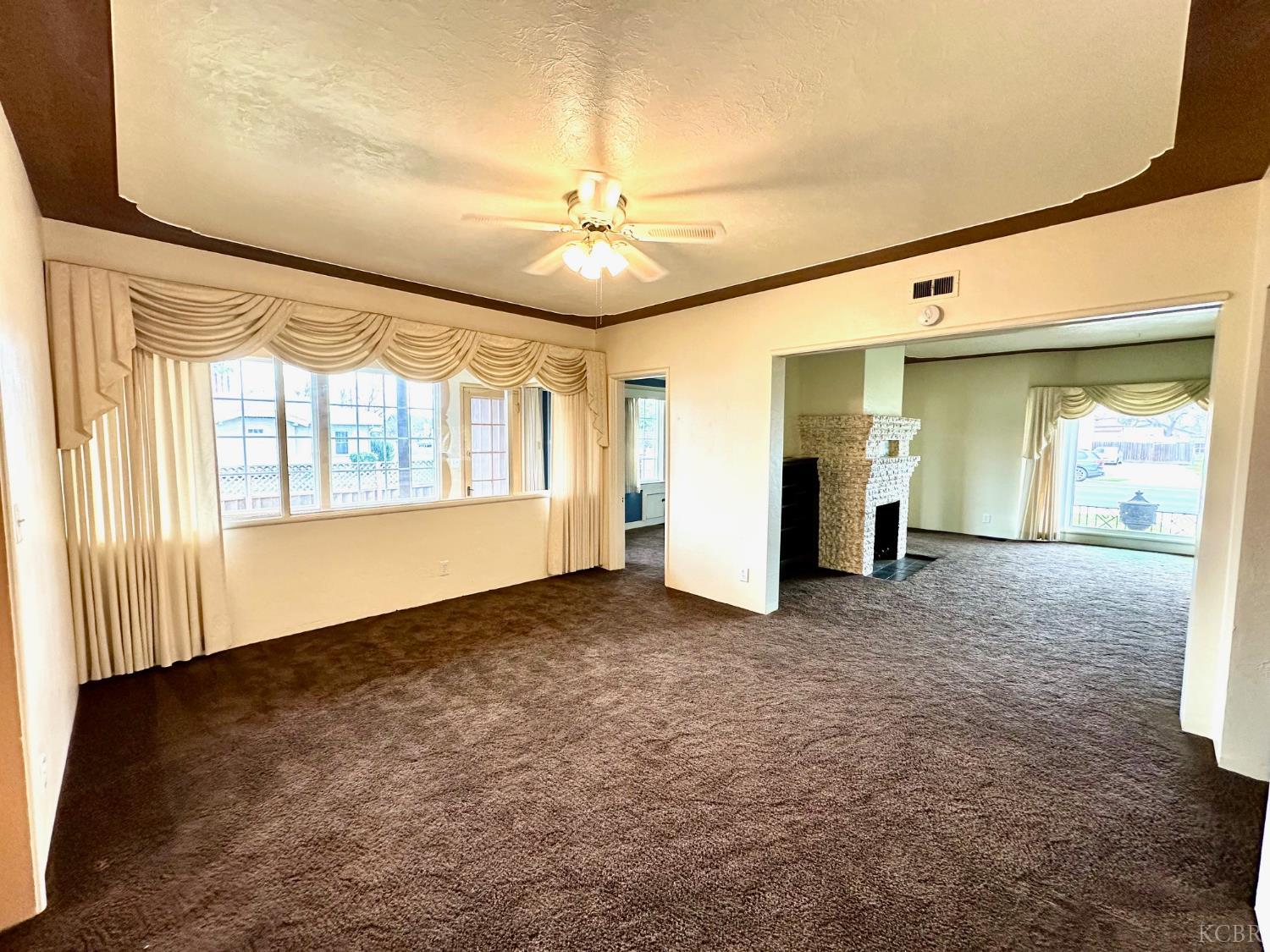 1301 N Douty St, Hanford, CA 93230