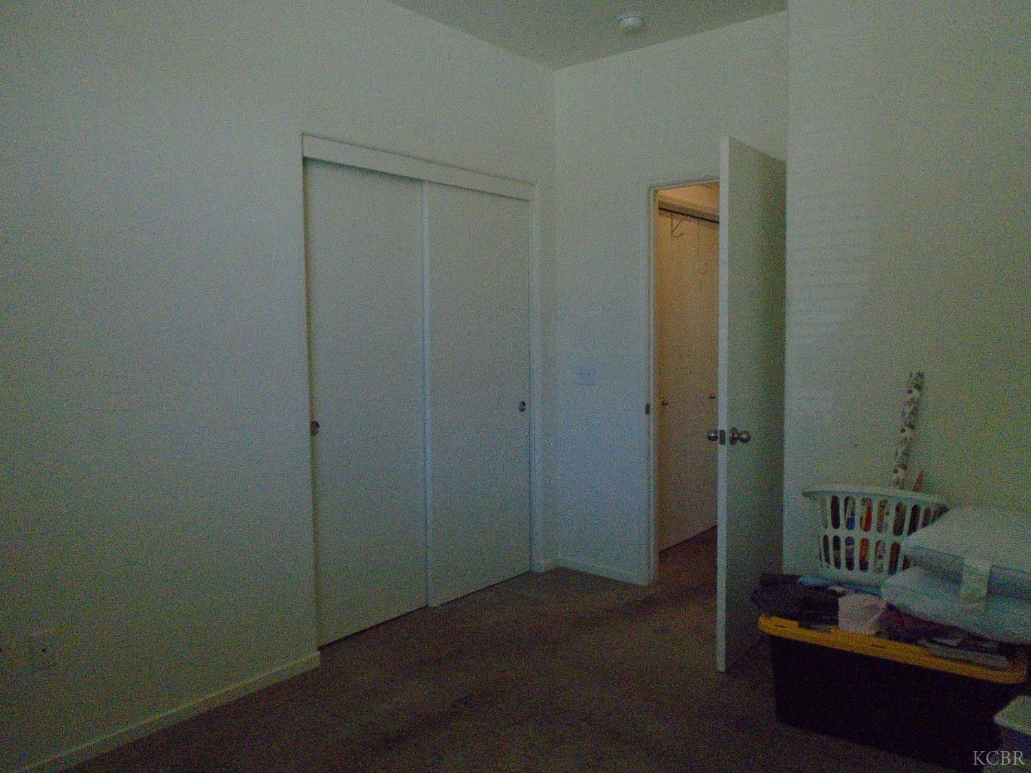 1383 Manor Ave, Hanford, CA 93230
