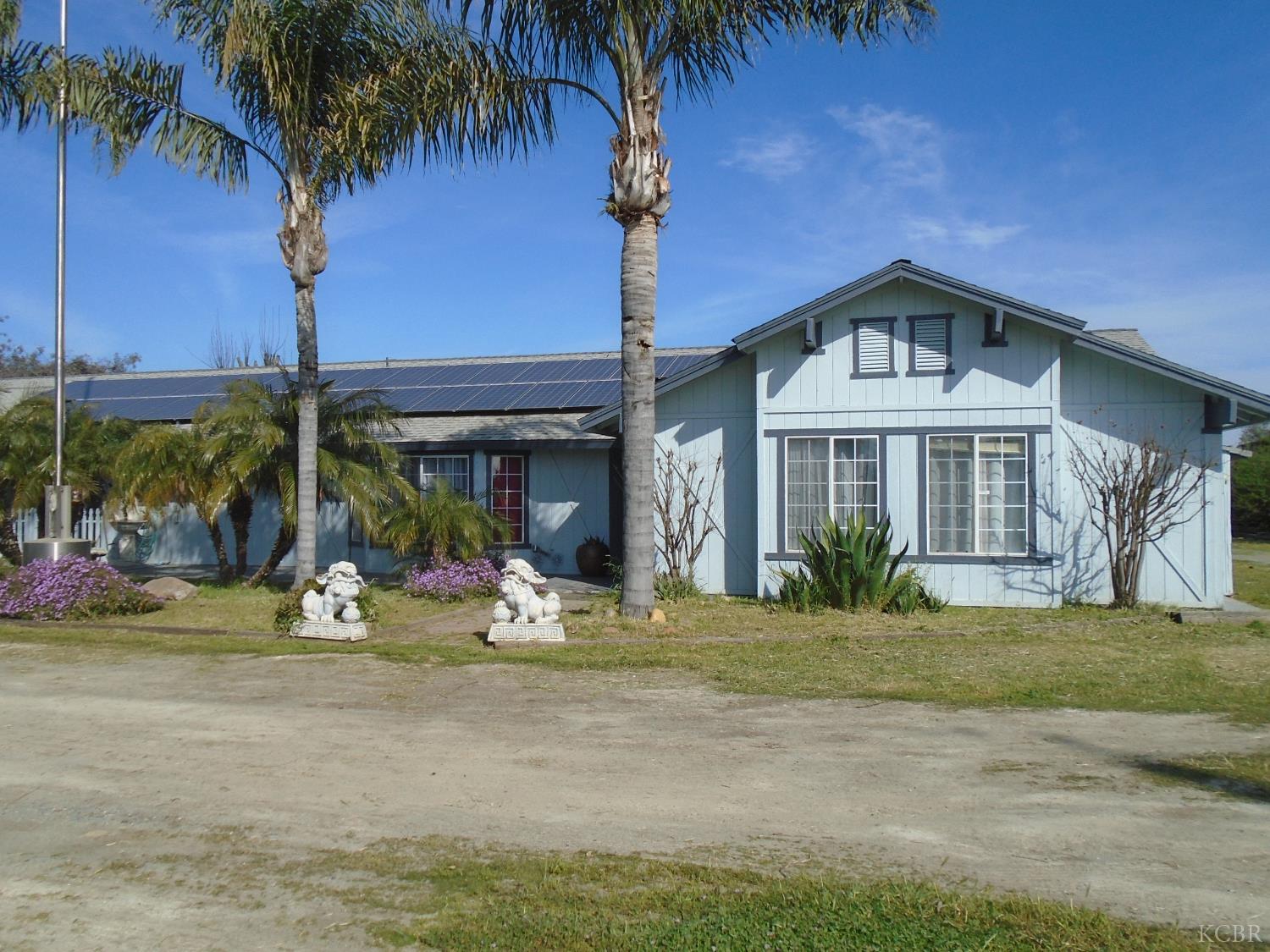 12066 Idaho Ave, Hanford, CA 93230