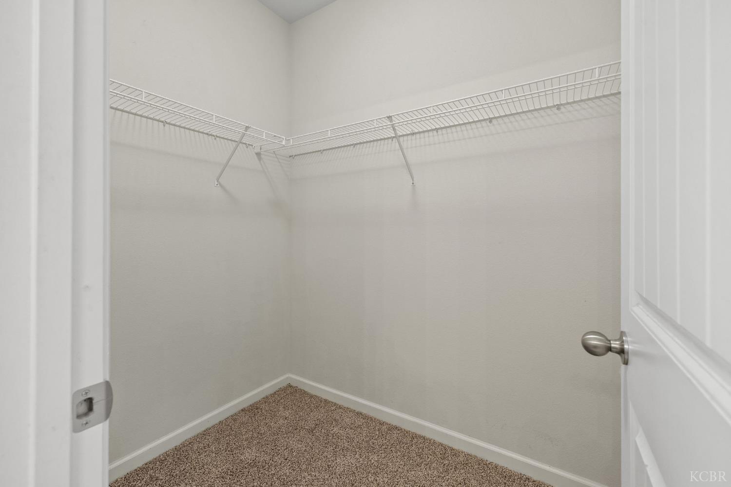 1059 Geneva Dr, Lemoore, CA 93245