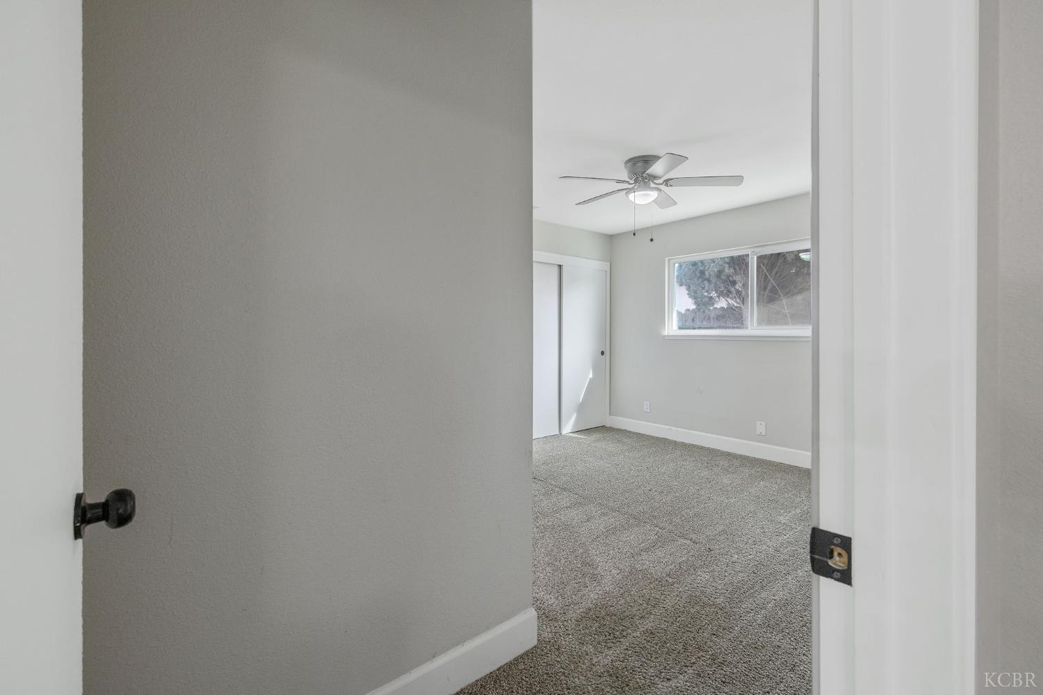 1401 N Williams St, Hanford, CA 93230