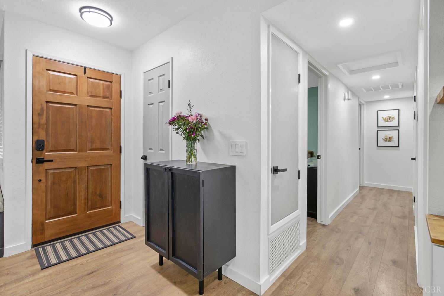 887 Linda Lee Cir, Lemoore, CA 93245