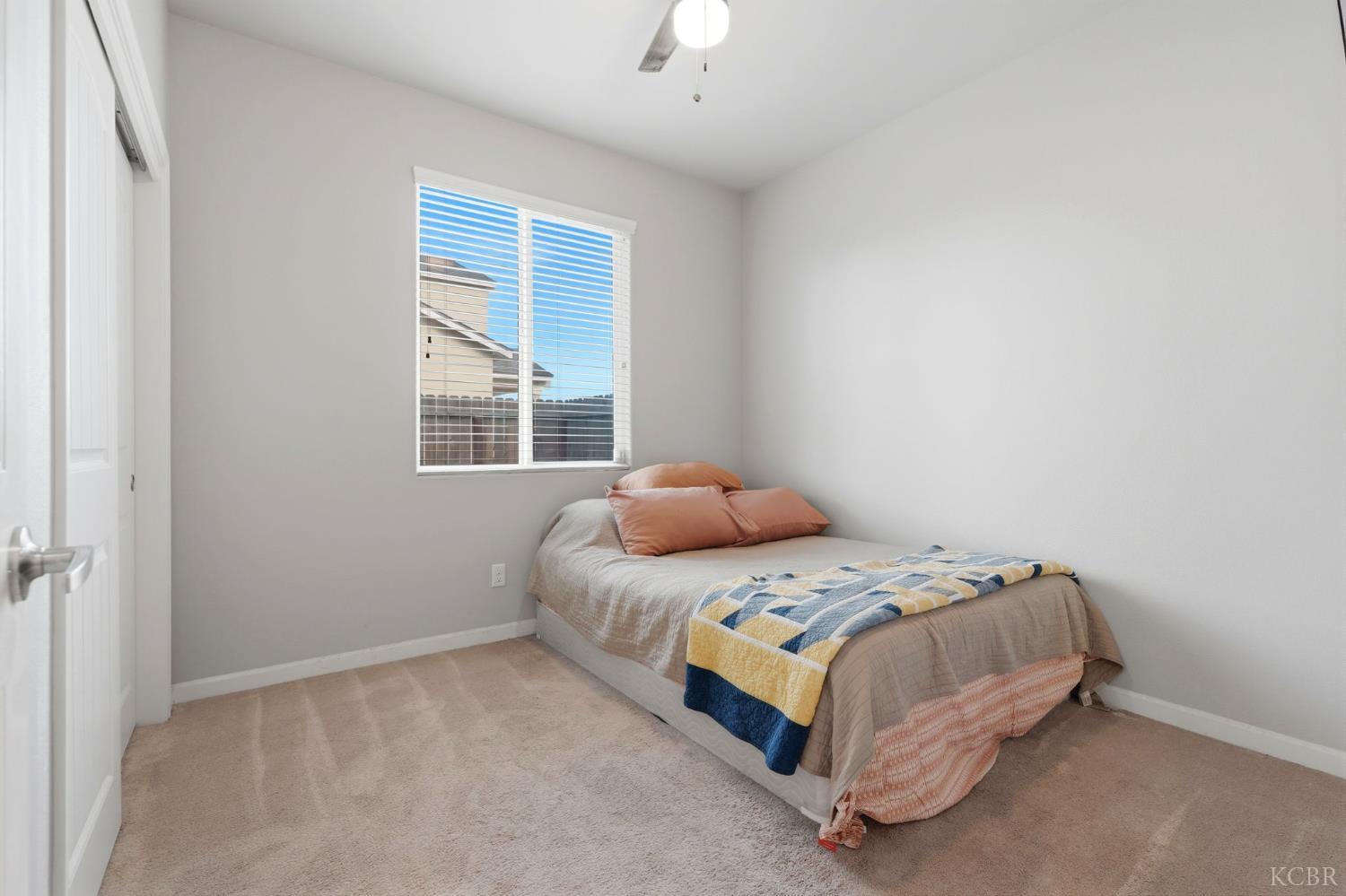 1340 Waterview St, Hanford, CA 93230