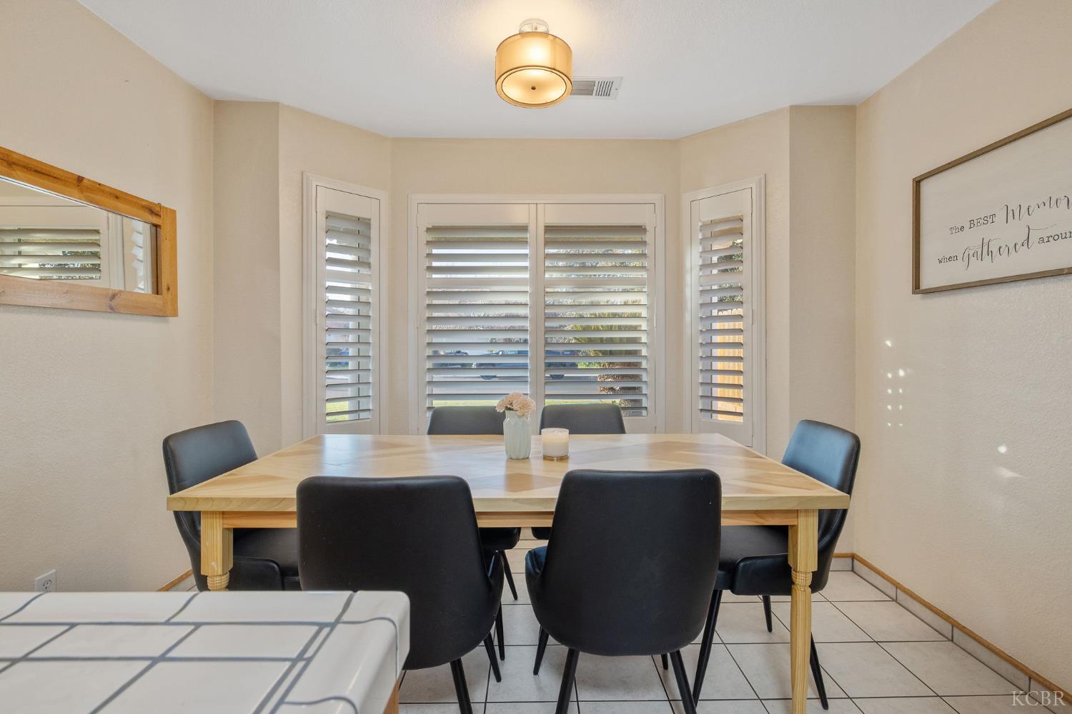 974 Cedarwood St, Hanford, CA 93230