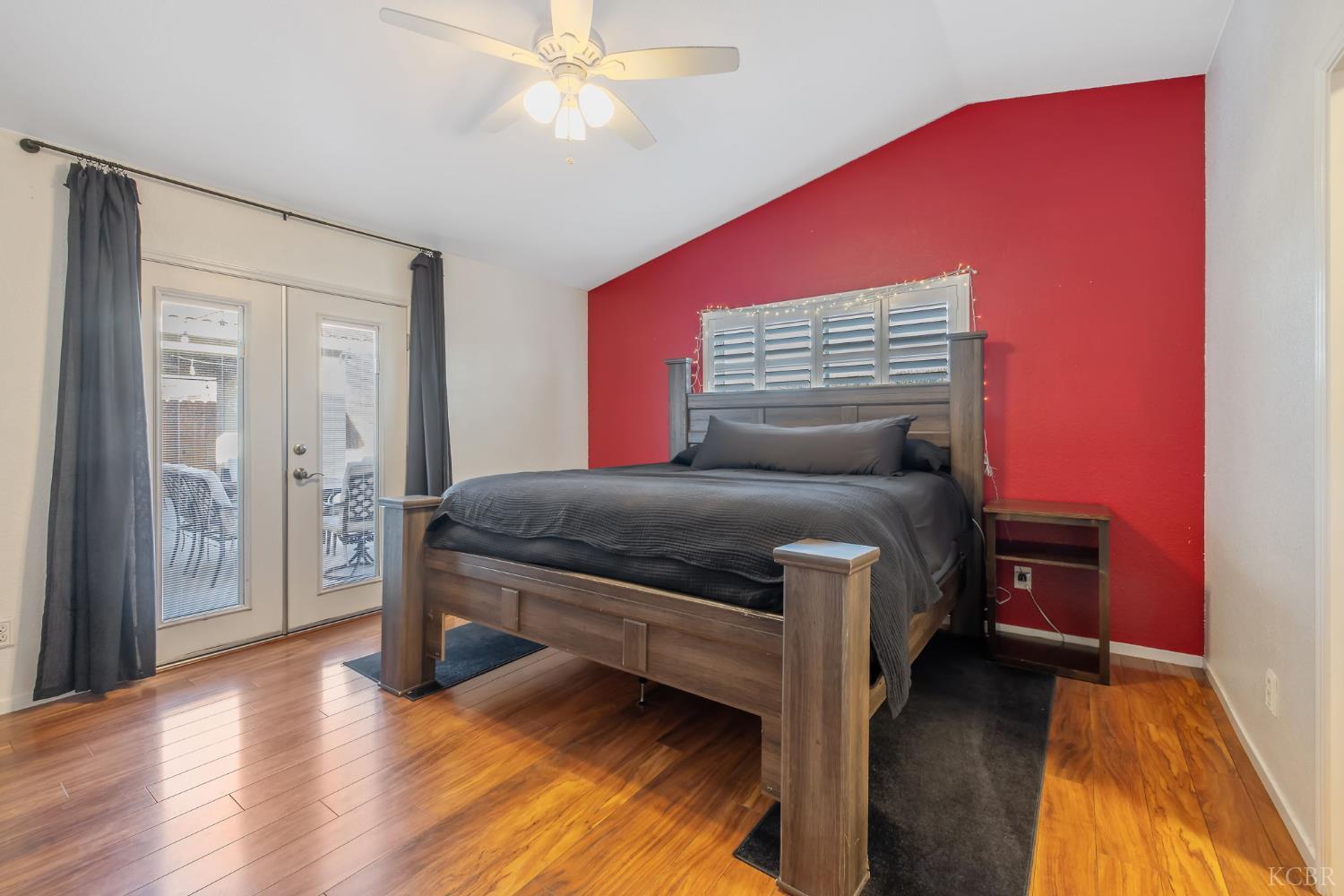 974 Cedarwood St, Hanford, CA 93230