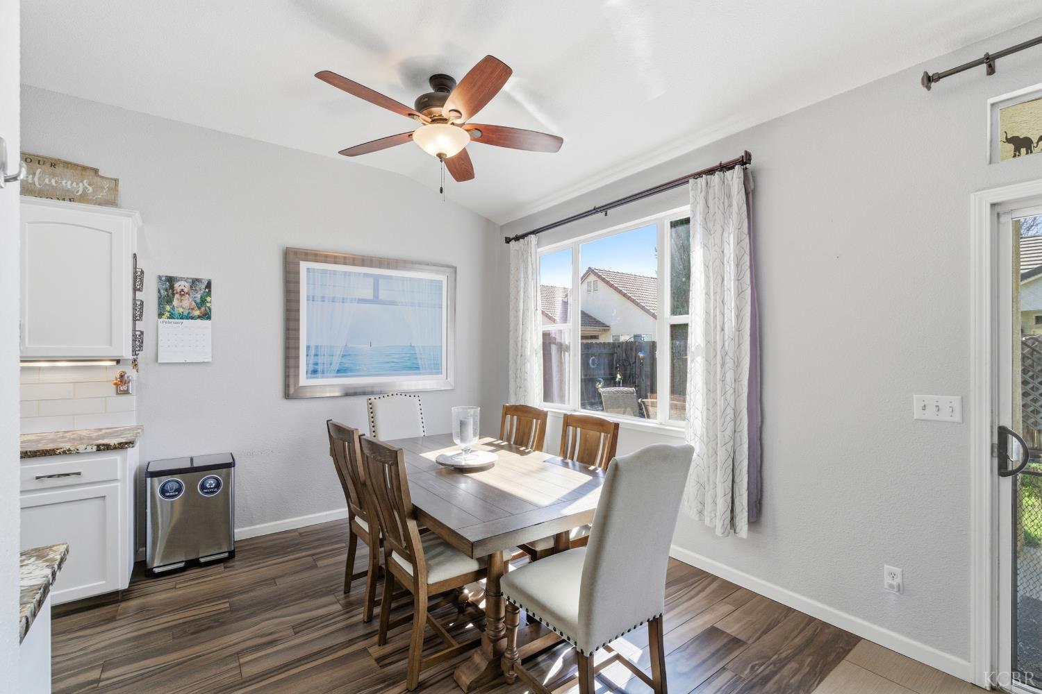 1573 Fireside Way, Lemoore, CA 93245