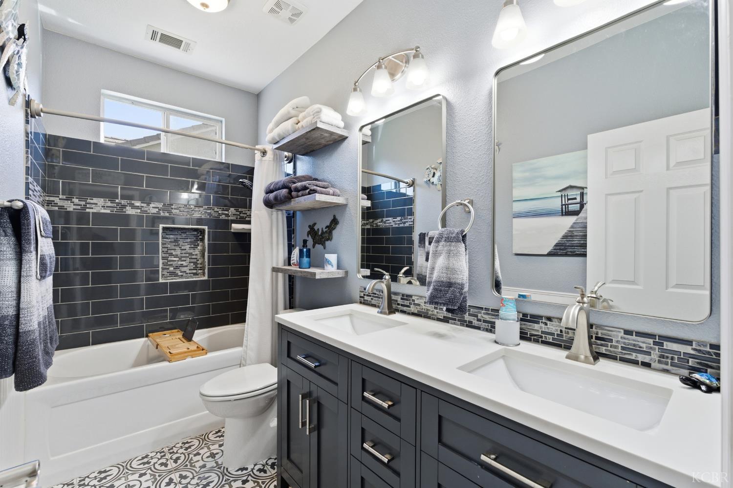 1573 Fireside Way, Lemoore, CA 93245