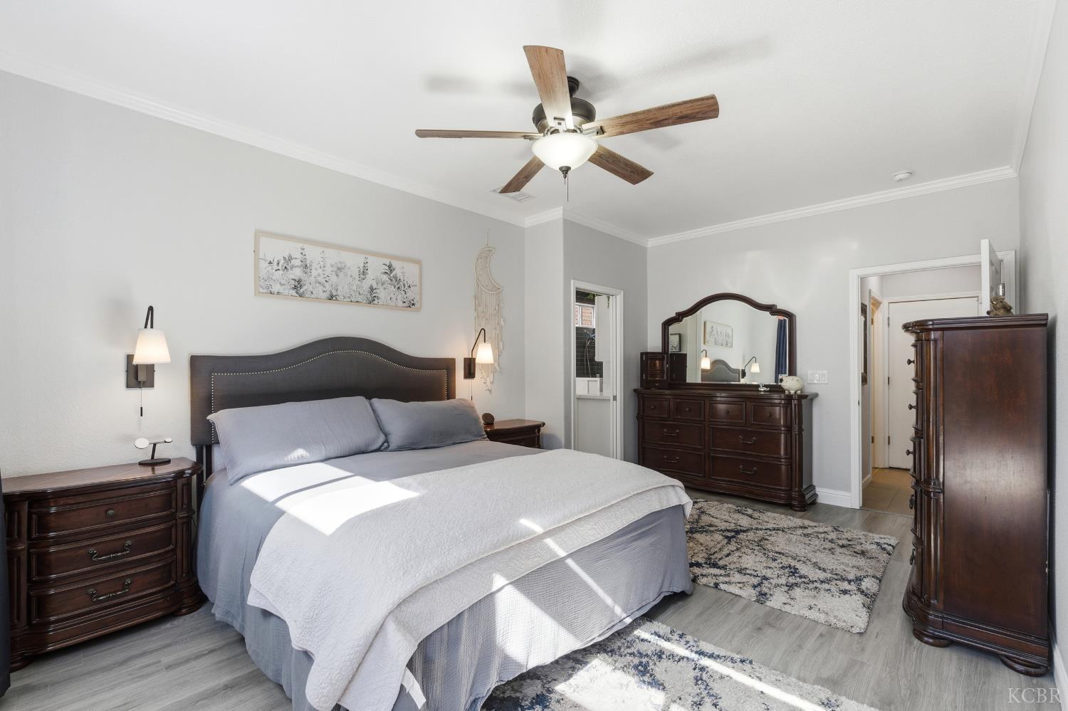 1573 Fireside Way, Lemoore, CA 93245