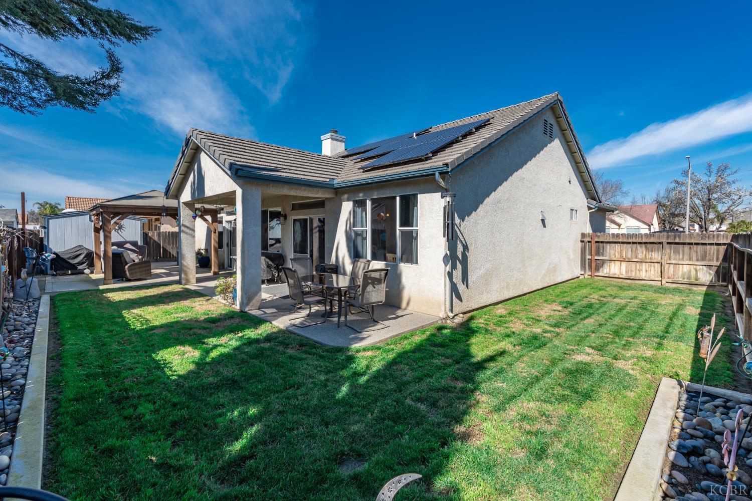 1573 Fireside Way, Lemoore, CA 93245