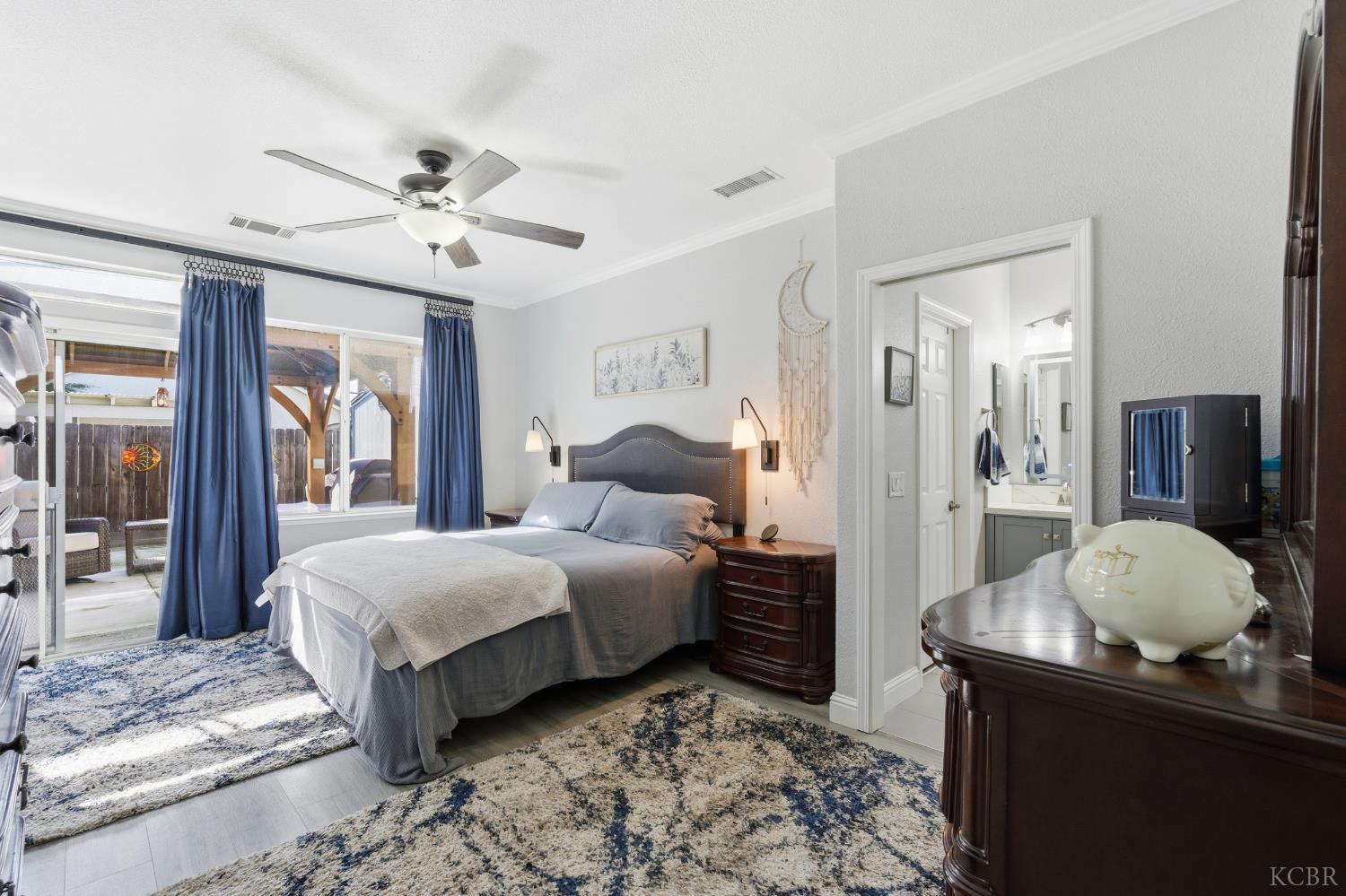 1573 Fireside Way, Lemoore, CA 93245