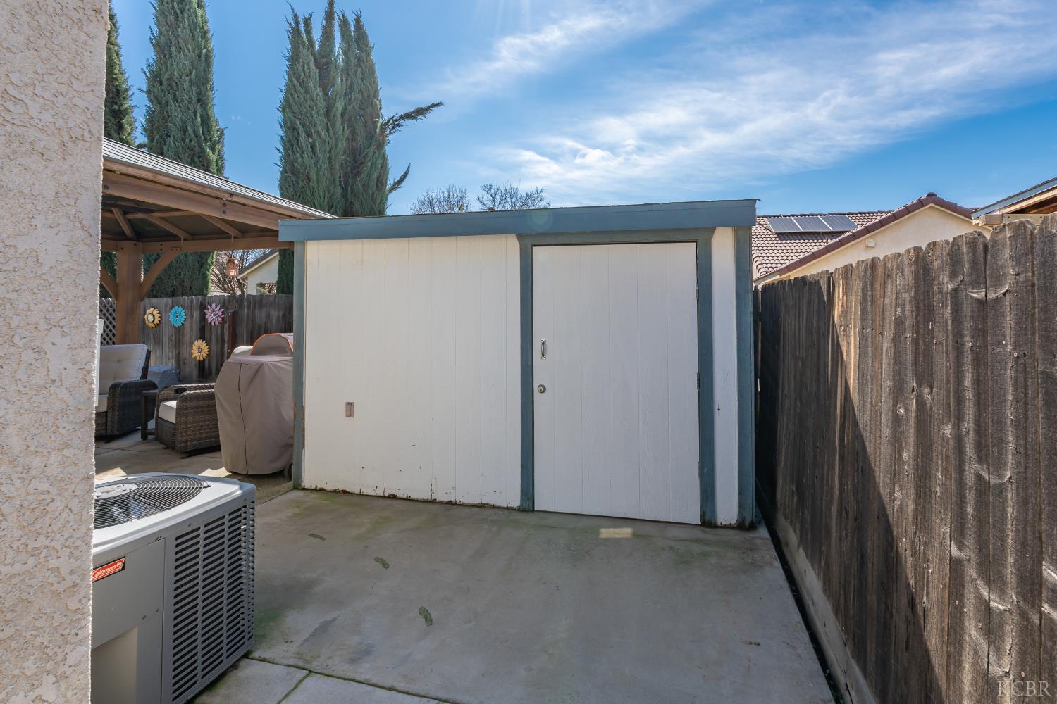 1573 Fireside Way, Lemoore, CA 93245