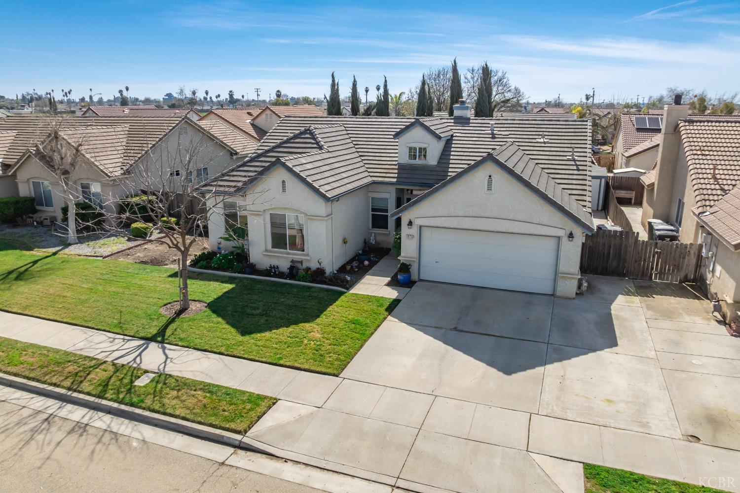 1573 Fireside Way, Lemoore, CA 93245
