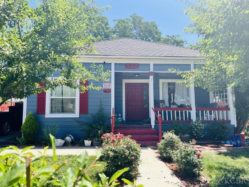 824 N Willis St, Visalia, CA 93291